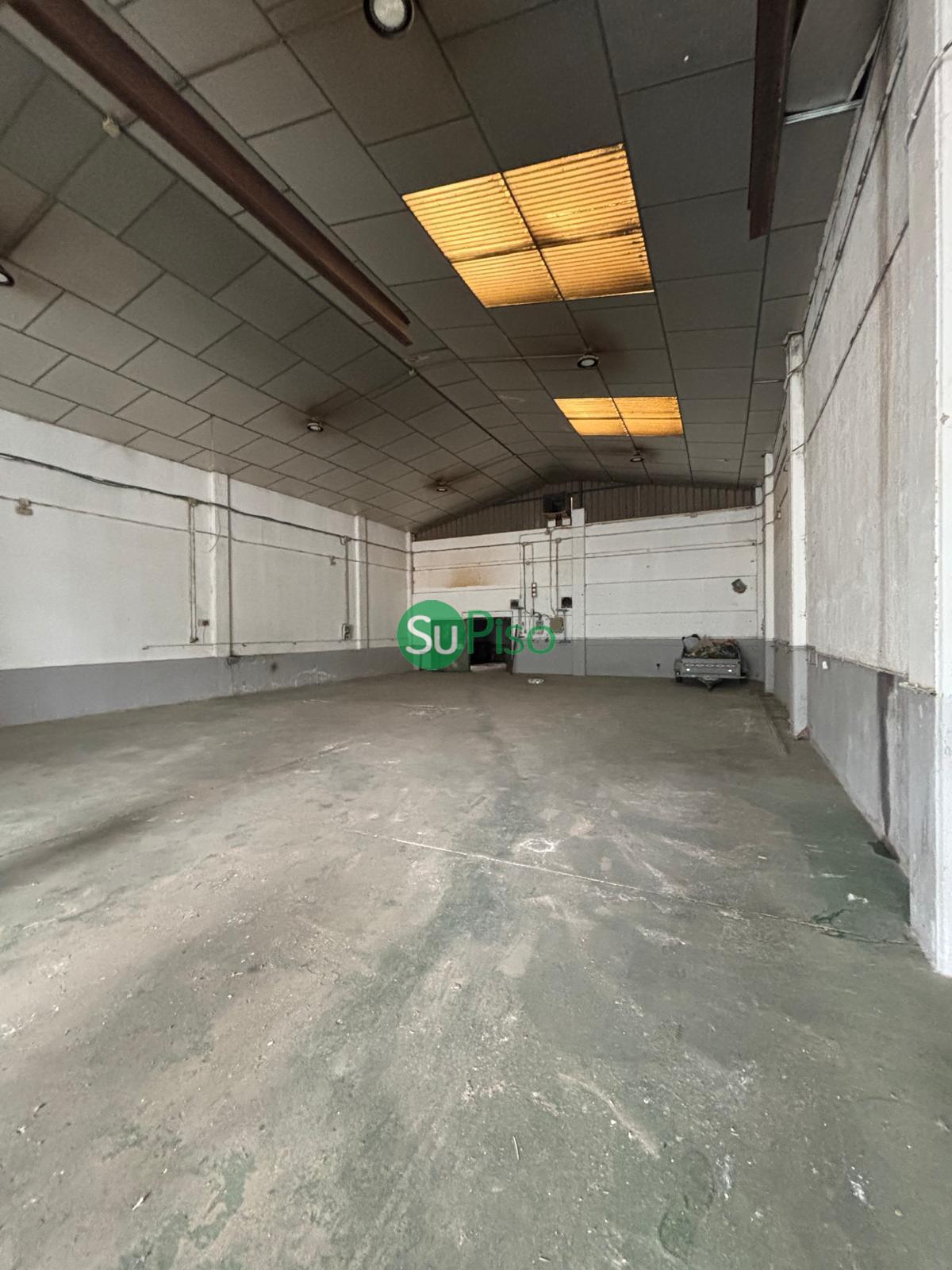 Venta de nave en Ugena