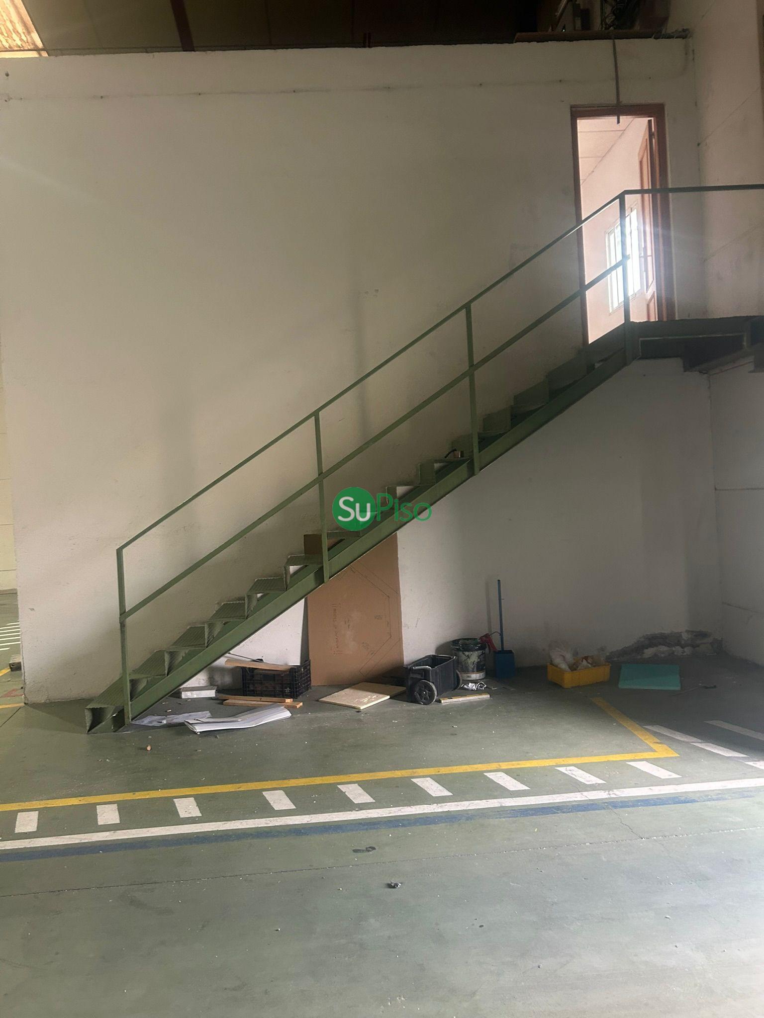 Venta de nave en Yeles