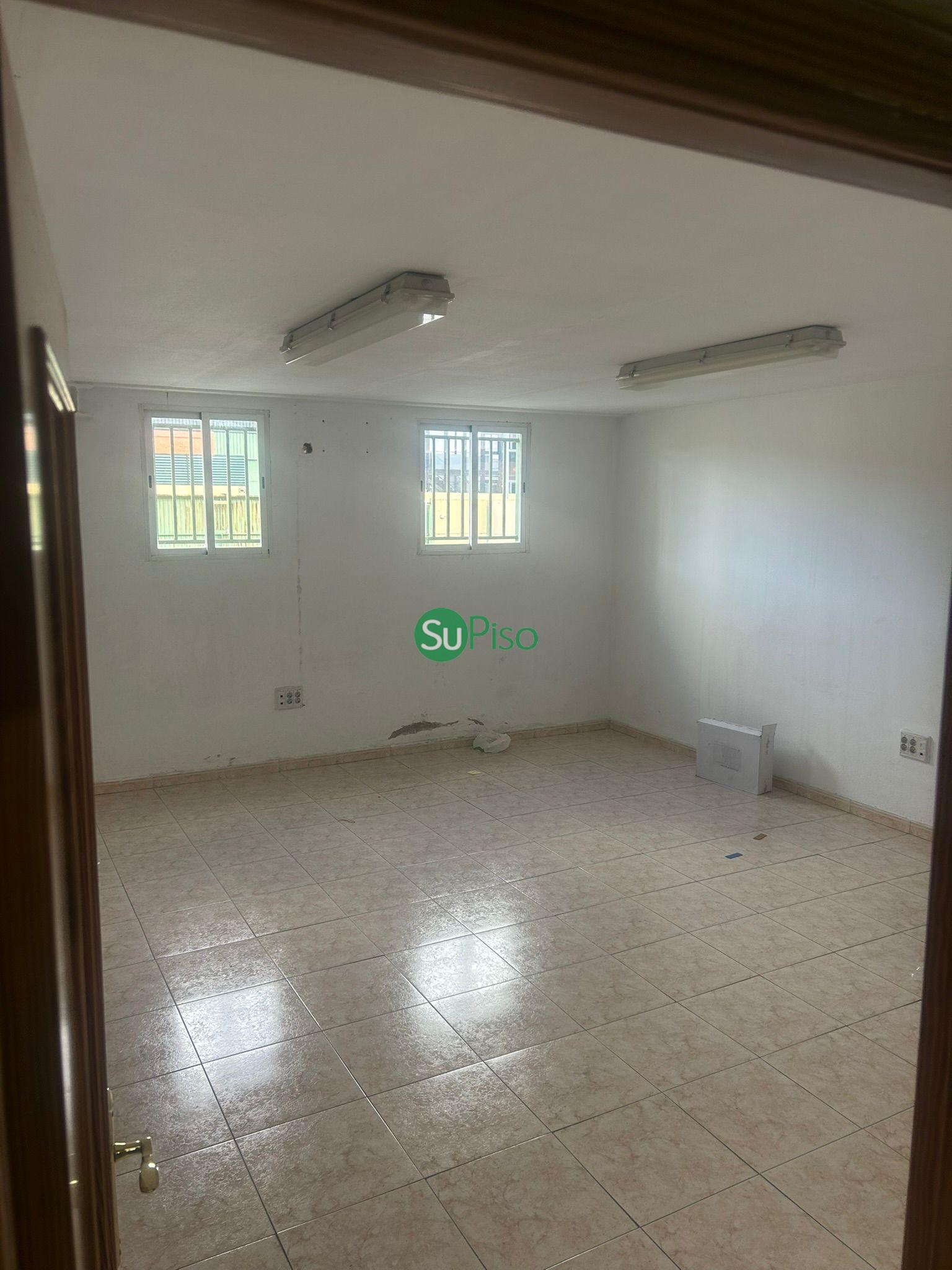 Venta de nave en Yeles