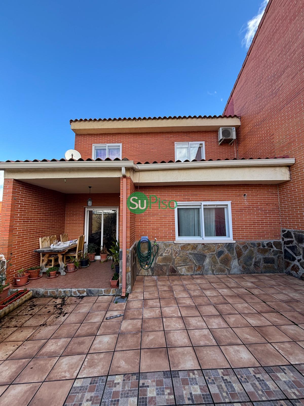 Venta de chalet en Yeles
