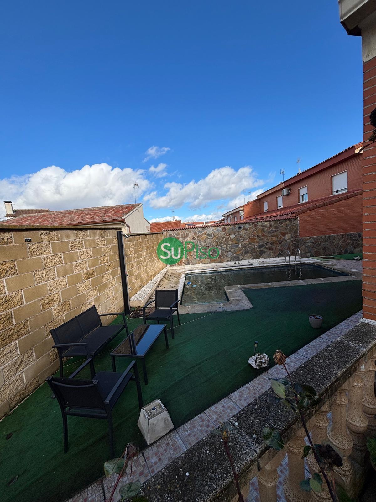 Venta de chalet en Yeles