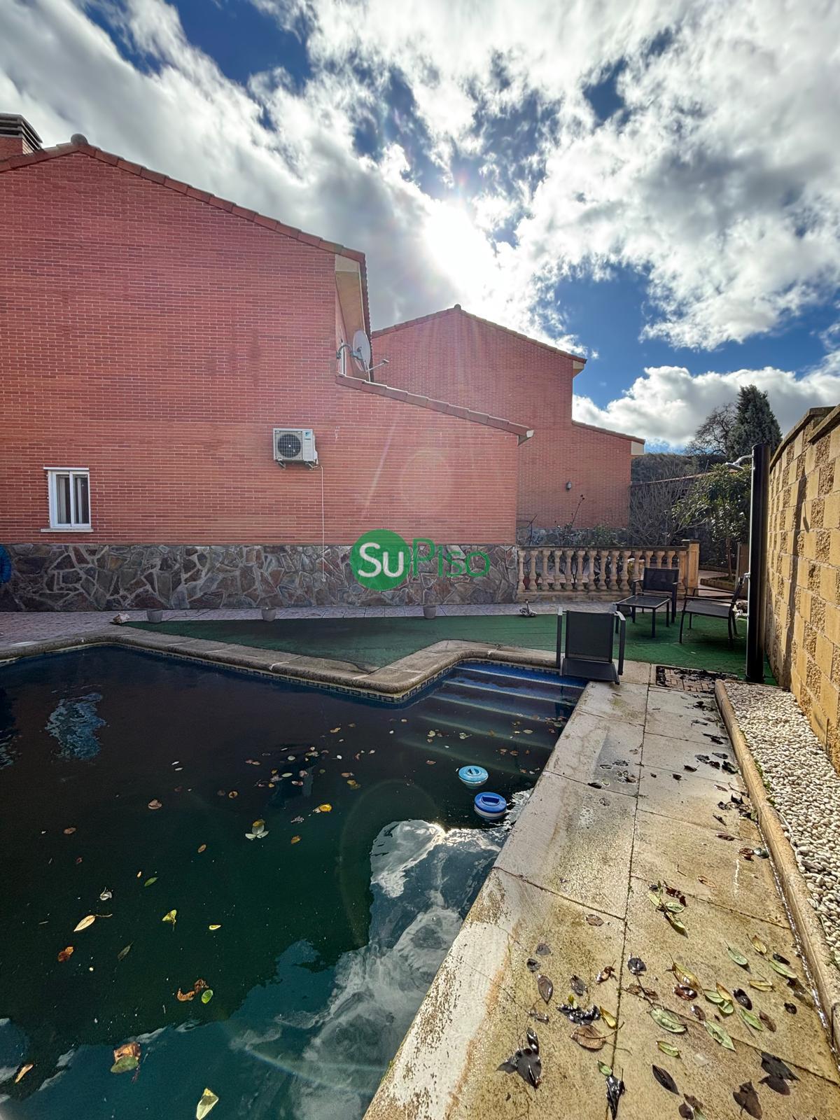 Venta de chalet en Yeles