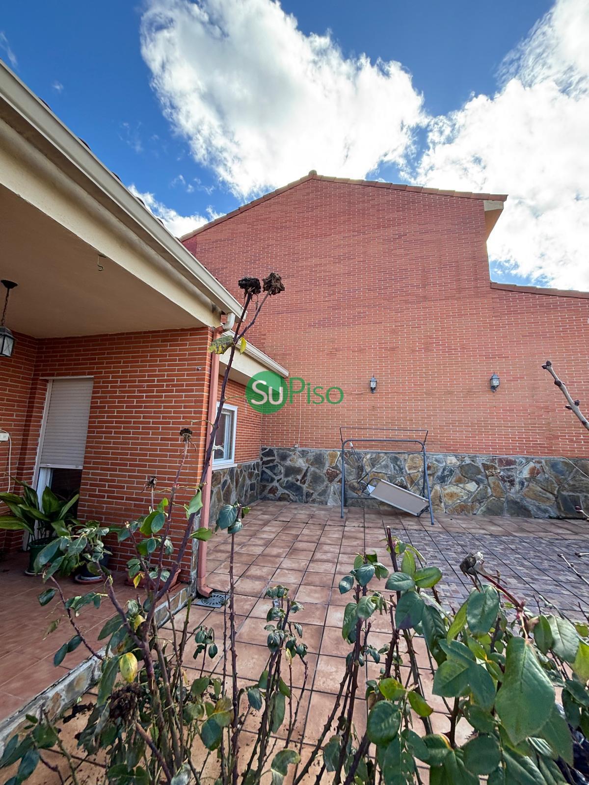 Venta de chalet en Yeles