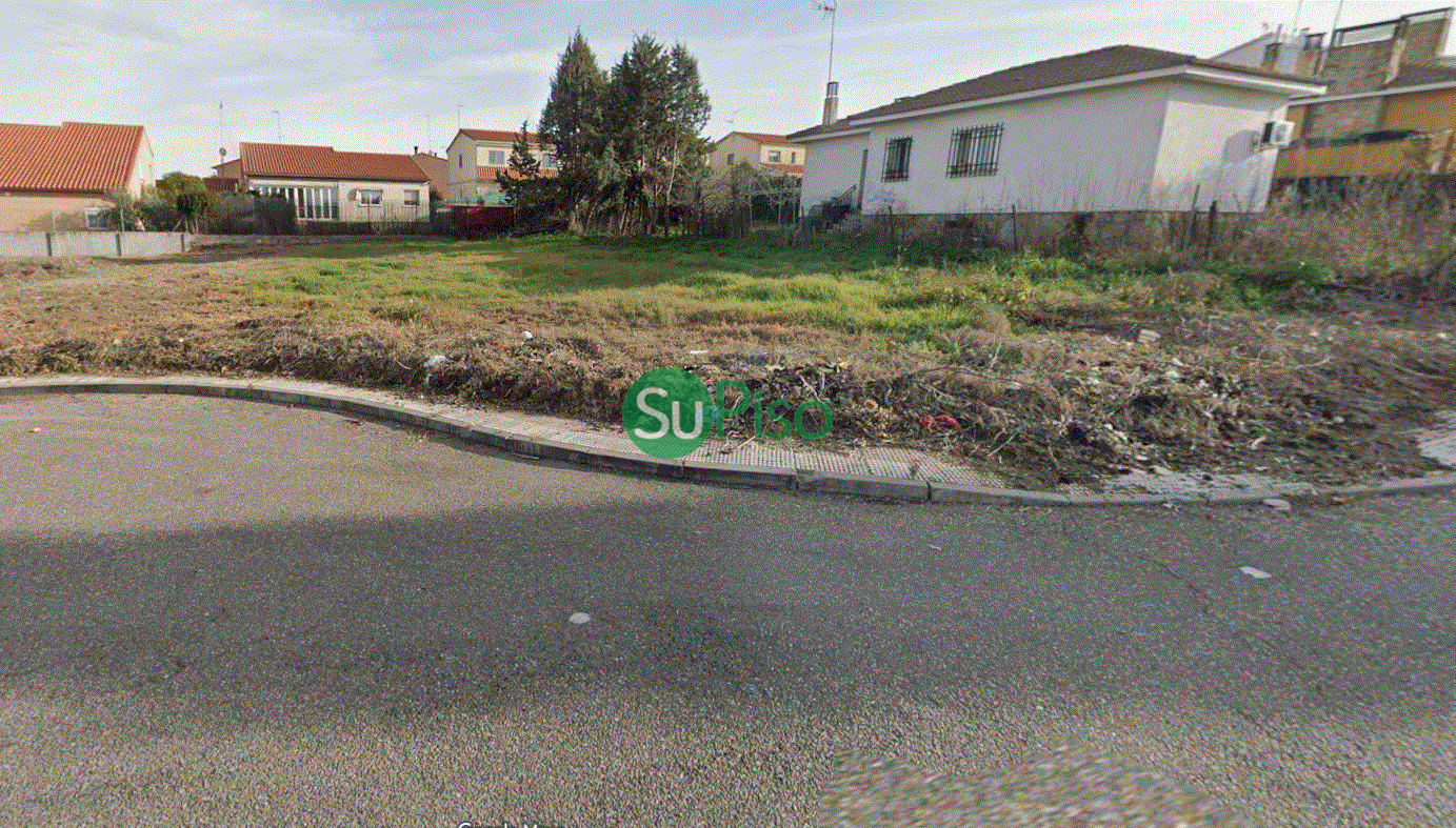 Venta de terreno en Carranque