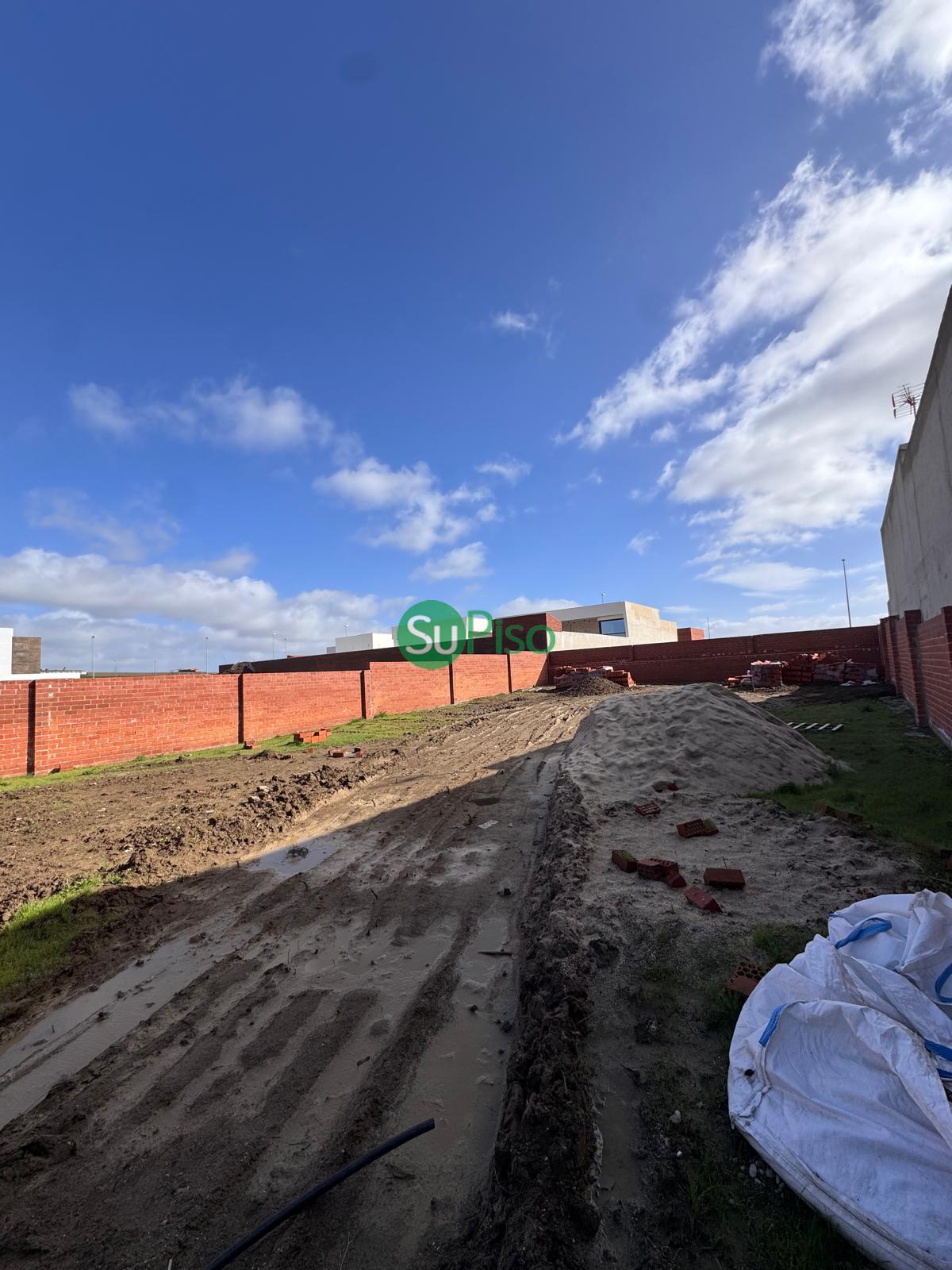 Venta de terreno en Yunclillos