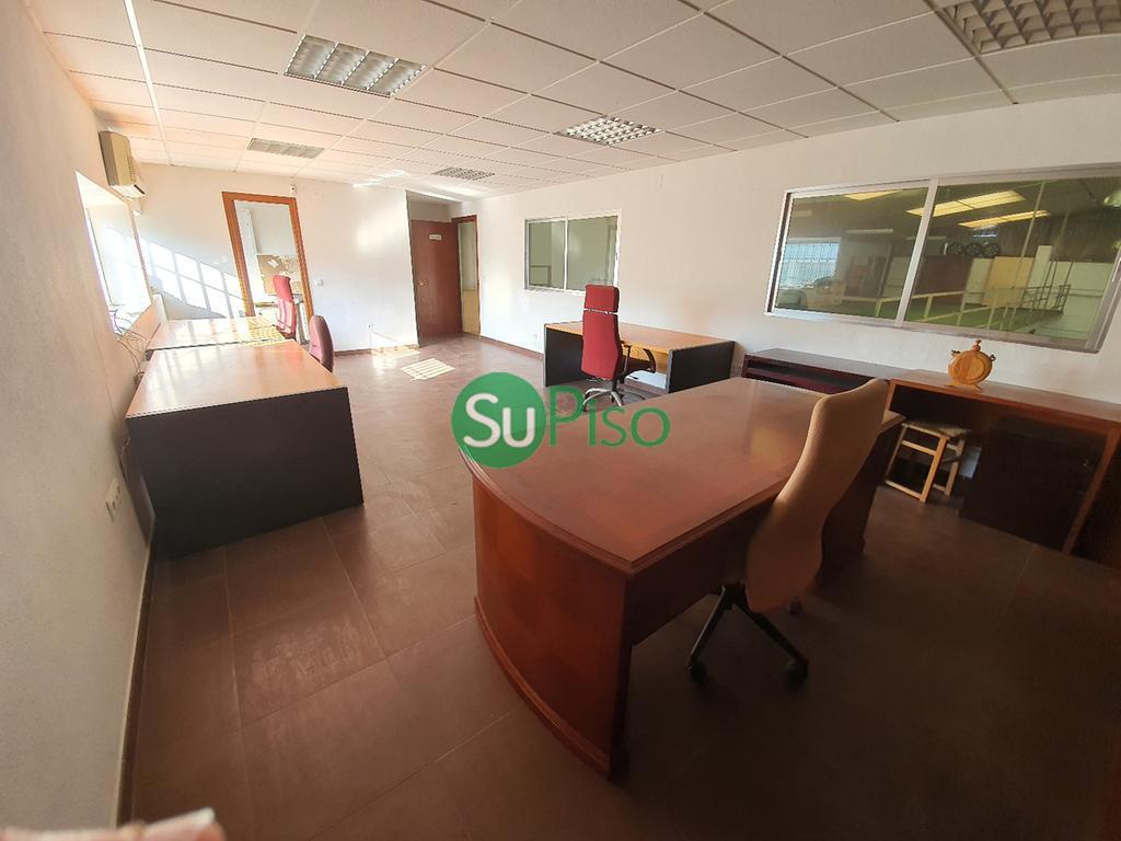 Venta de nave en Ugena