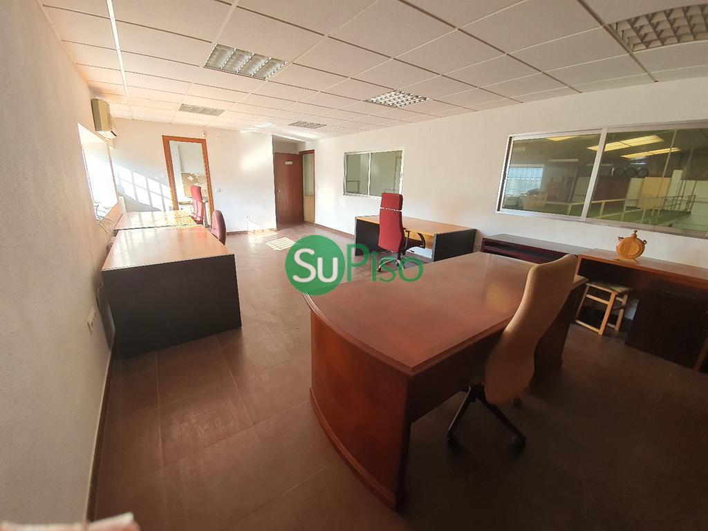 Venta de nave en Ugena