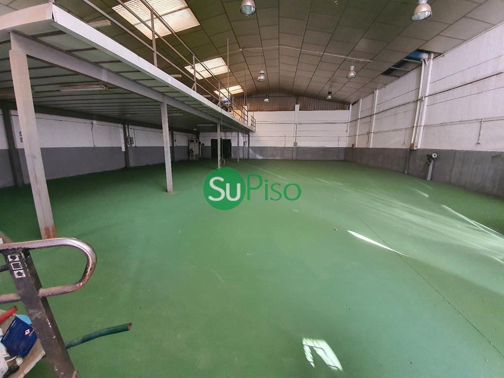 Venta de nave en Ugena