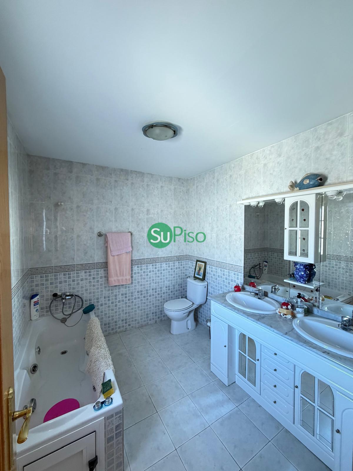 Venta de chalet en Yeles