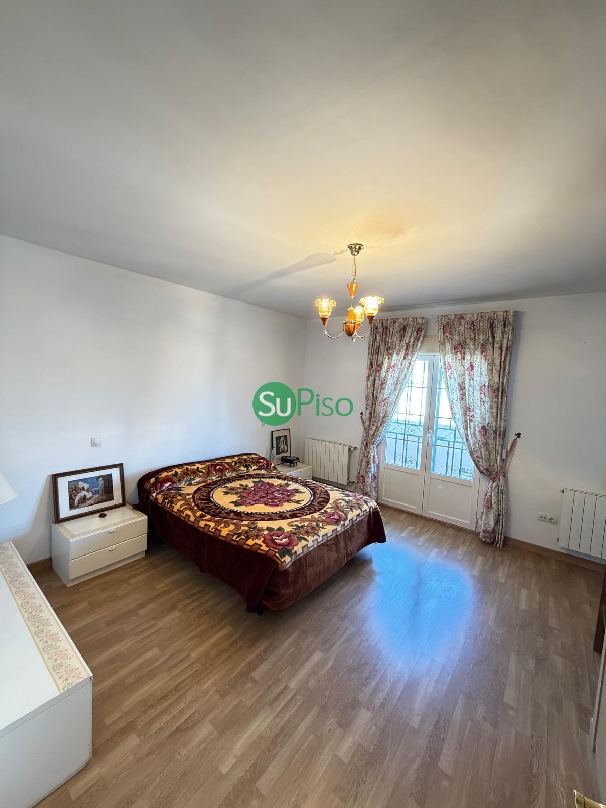 Venta de chalet en Yeles