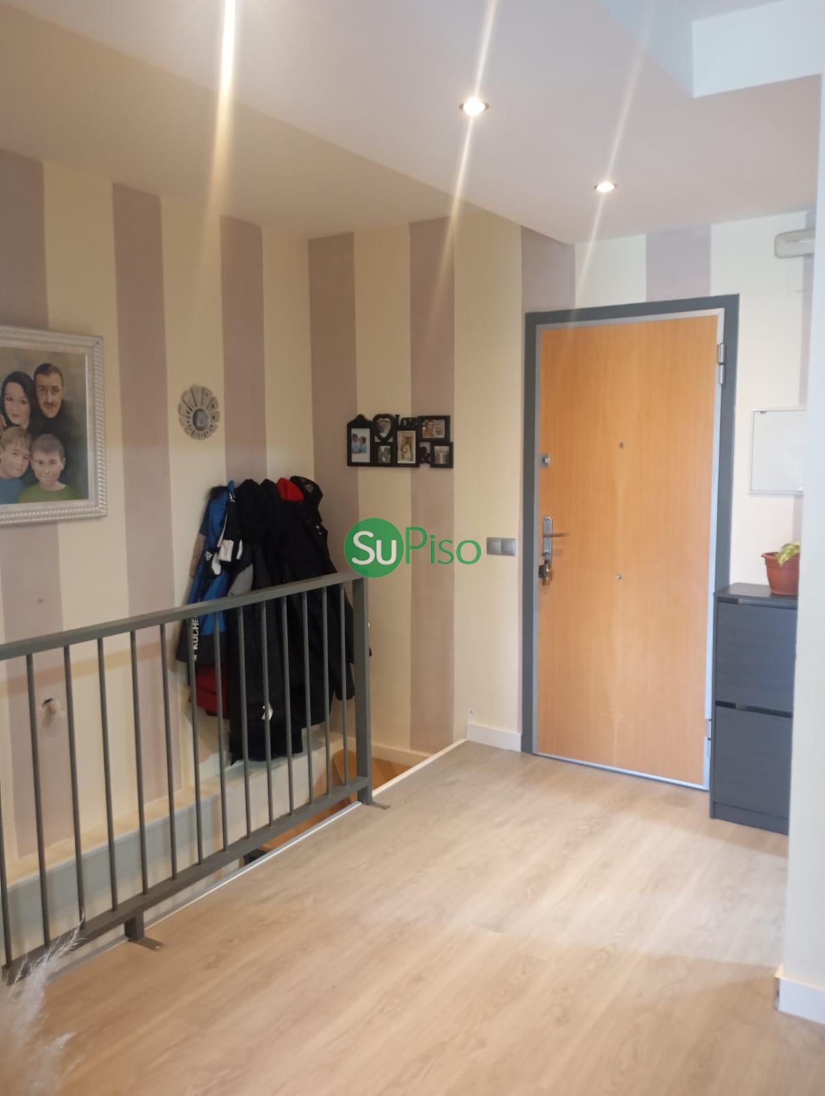 Venta de dúplex en El Viso de San Juan