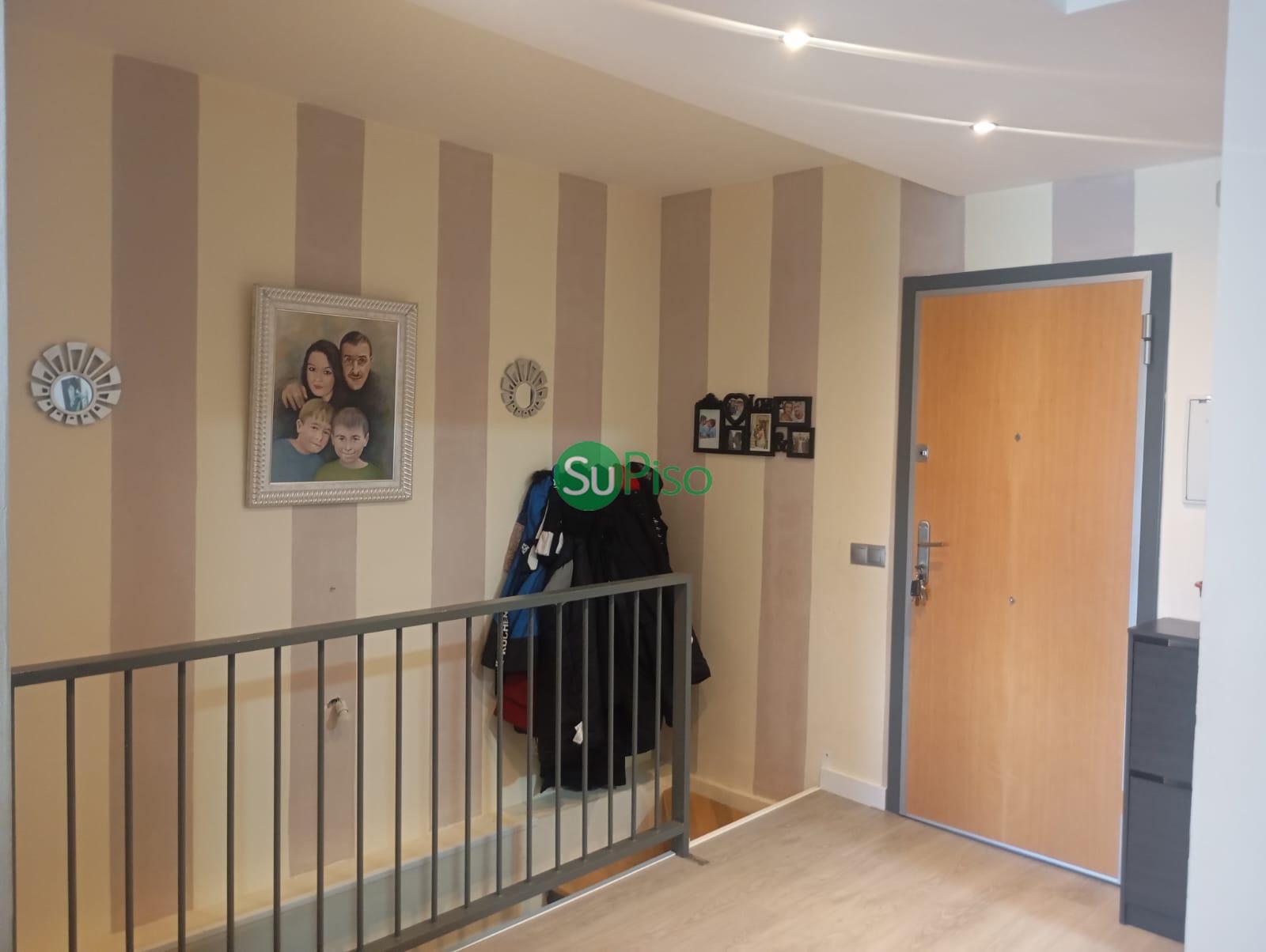 Venta de dúplex en El Viso de San Juan