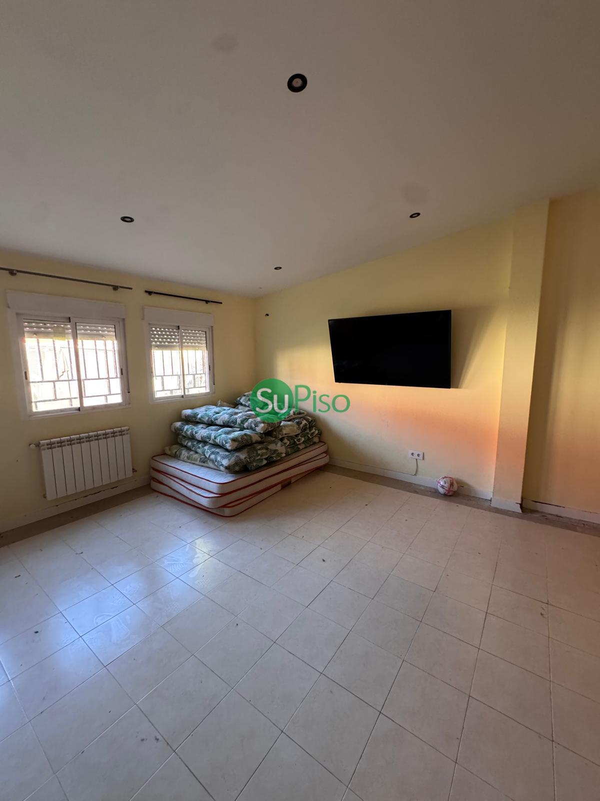 Venta de chalet en Yeles