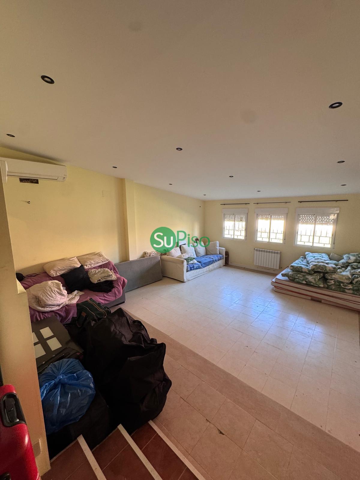 Venta de chalet en Yeles