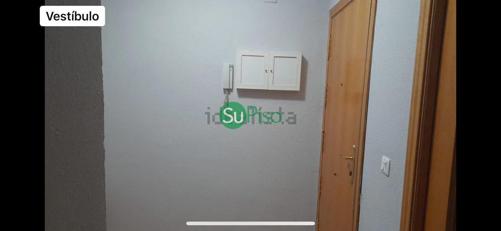 For sale of flat in El Viso de San Juan