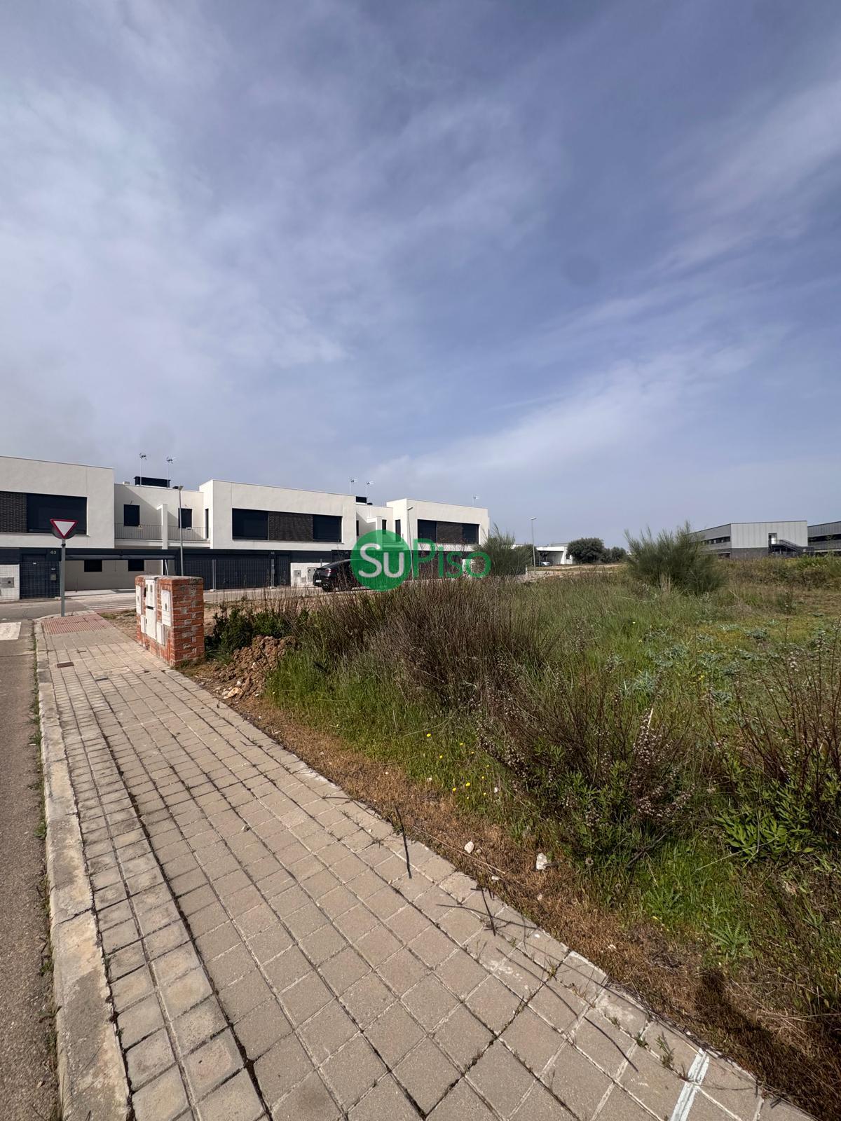 Venta de terreno en Yeles