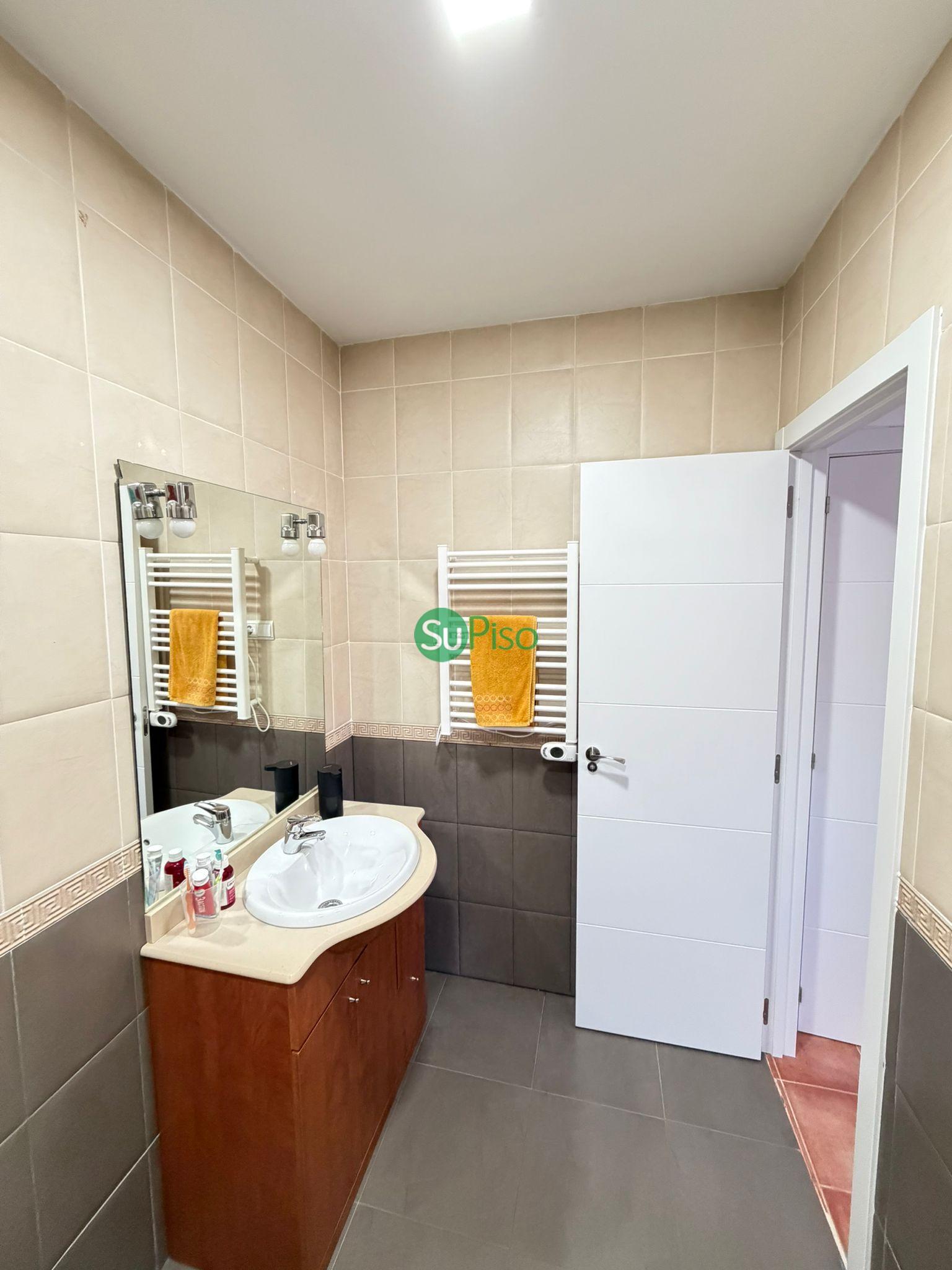 Venta de chalet en Yeles