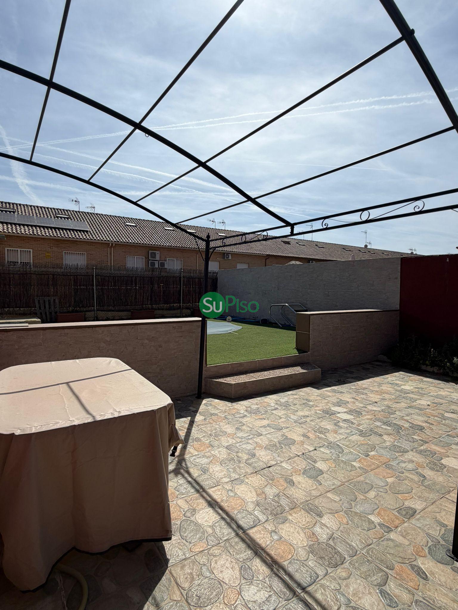 Venta de chalet en Yeles