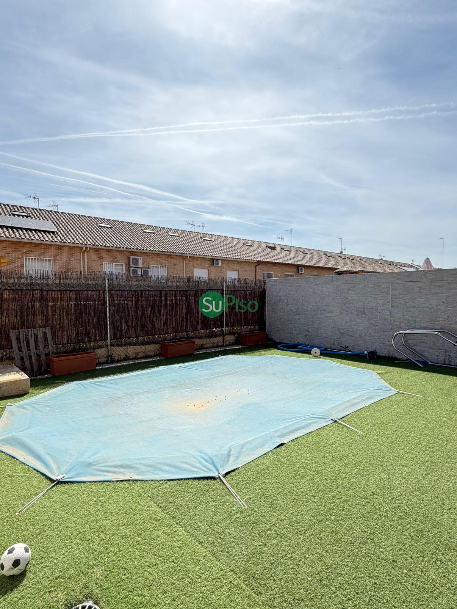 Venta de chalet en Yeles