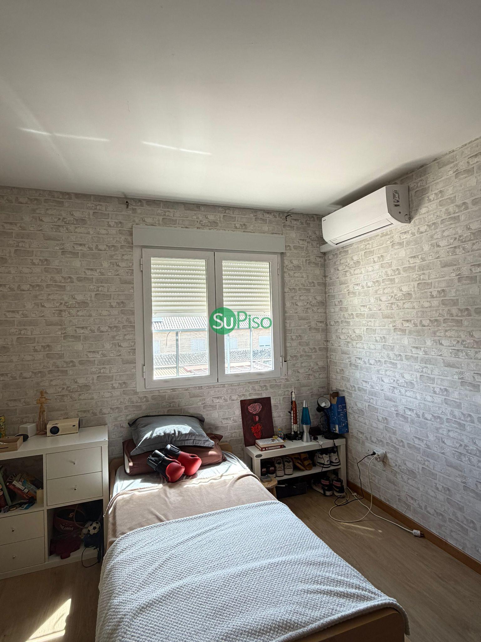 Venta de chalet en Yeles