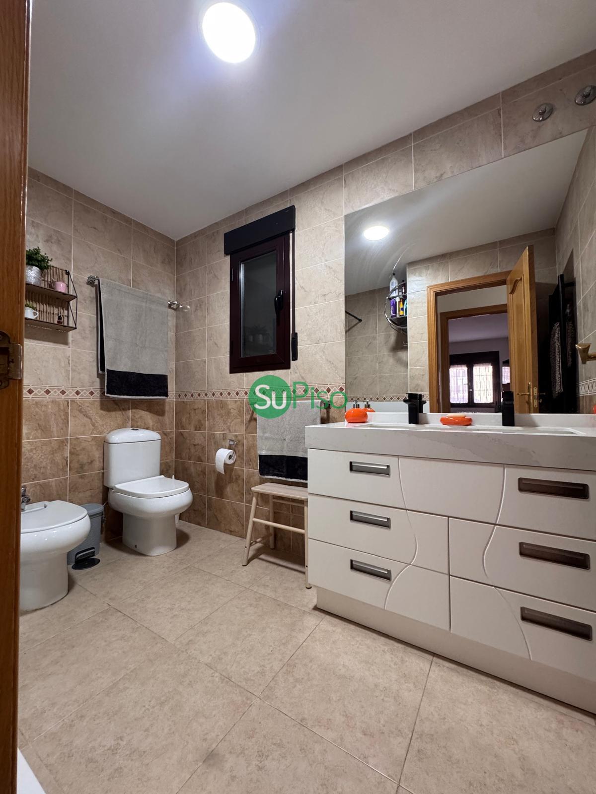 Venta de piso en Cedillo del Condado