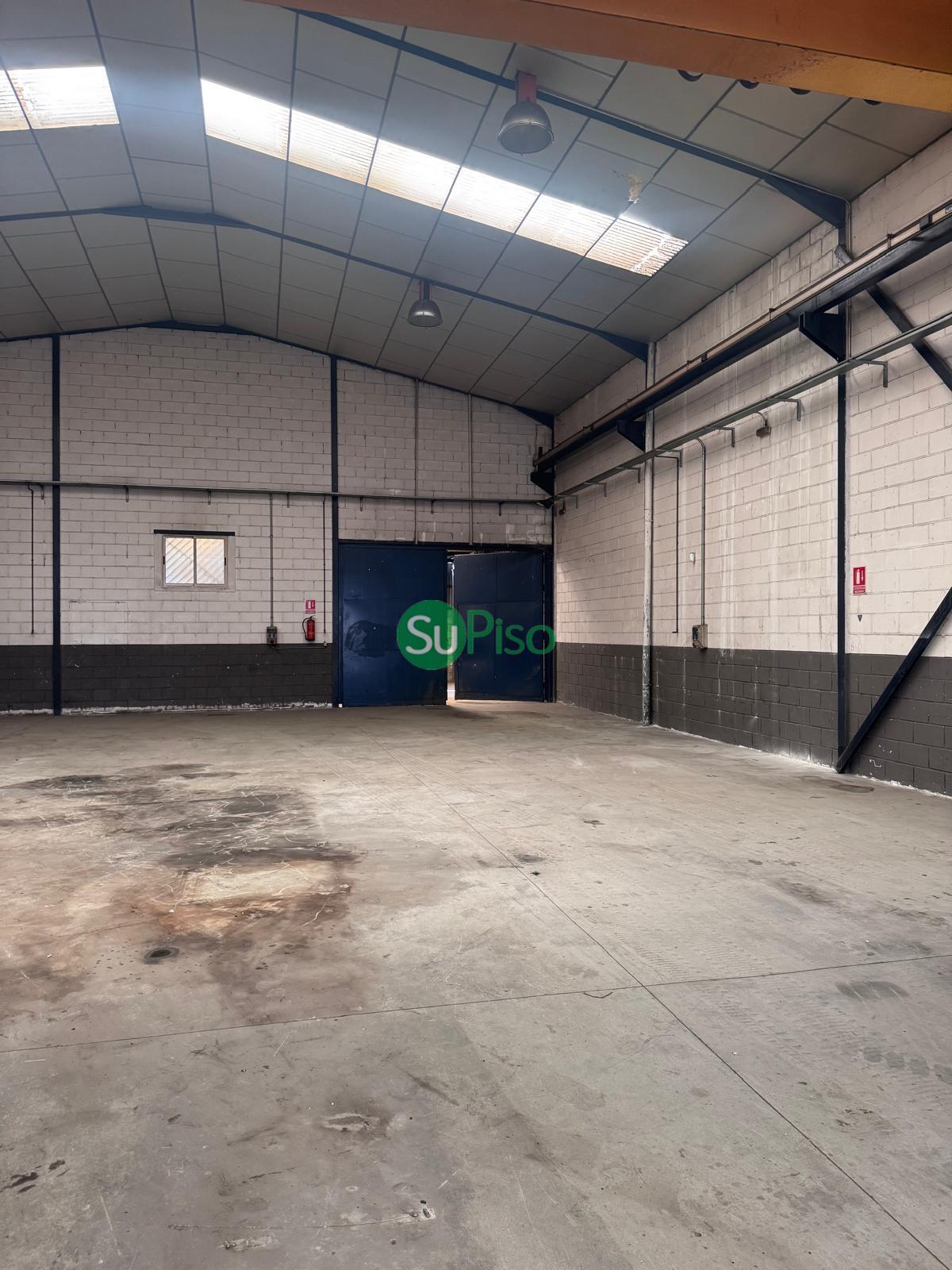 Venta de nave en Yeles