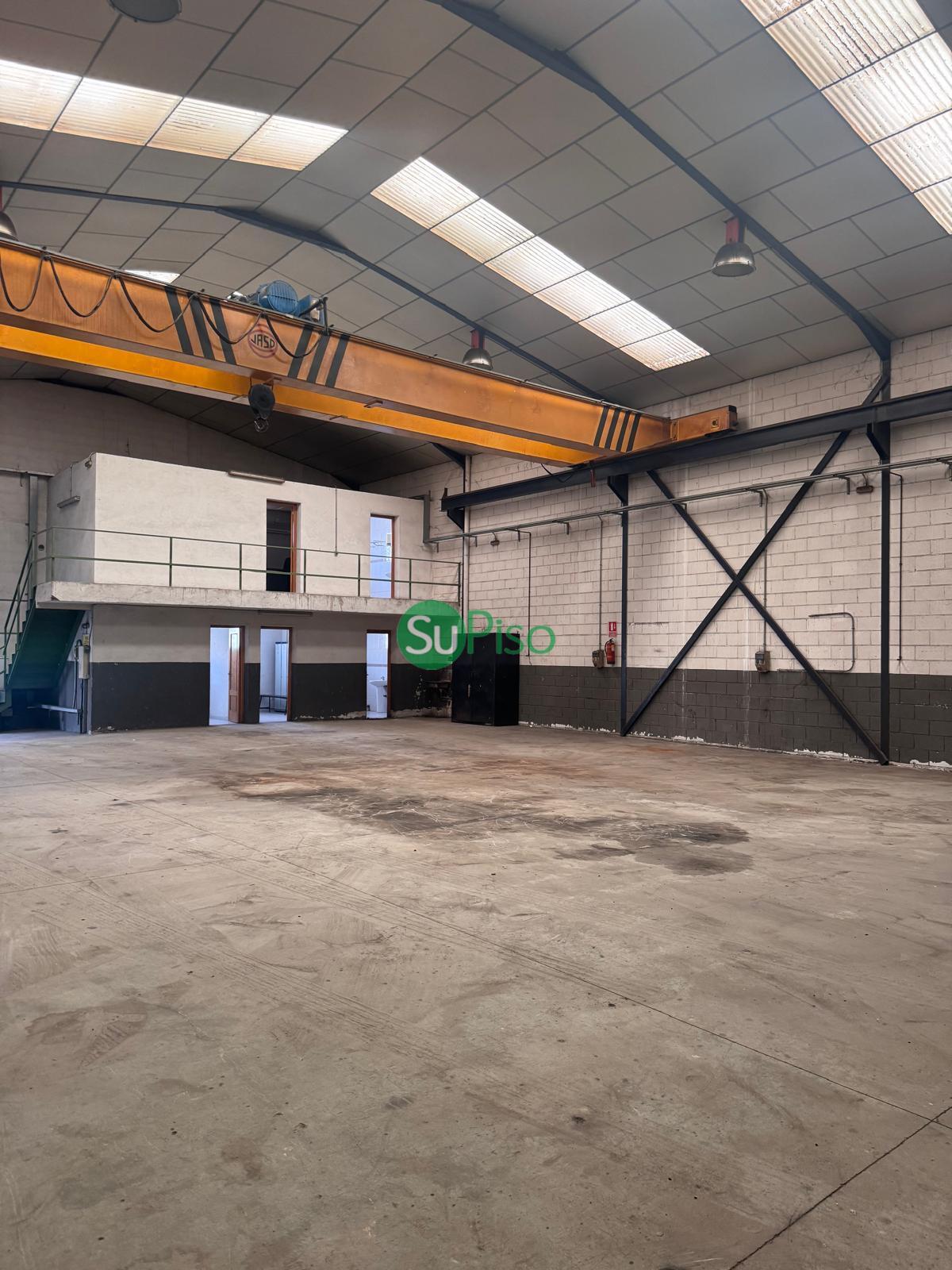 Venta de nave en Yeles