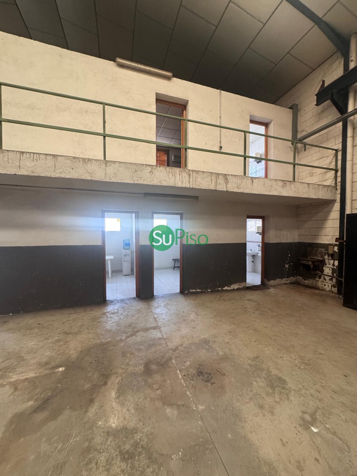 Venta de nave en Yeles