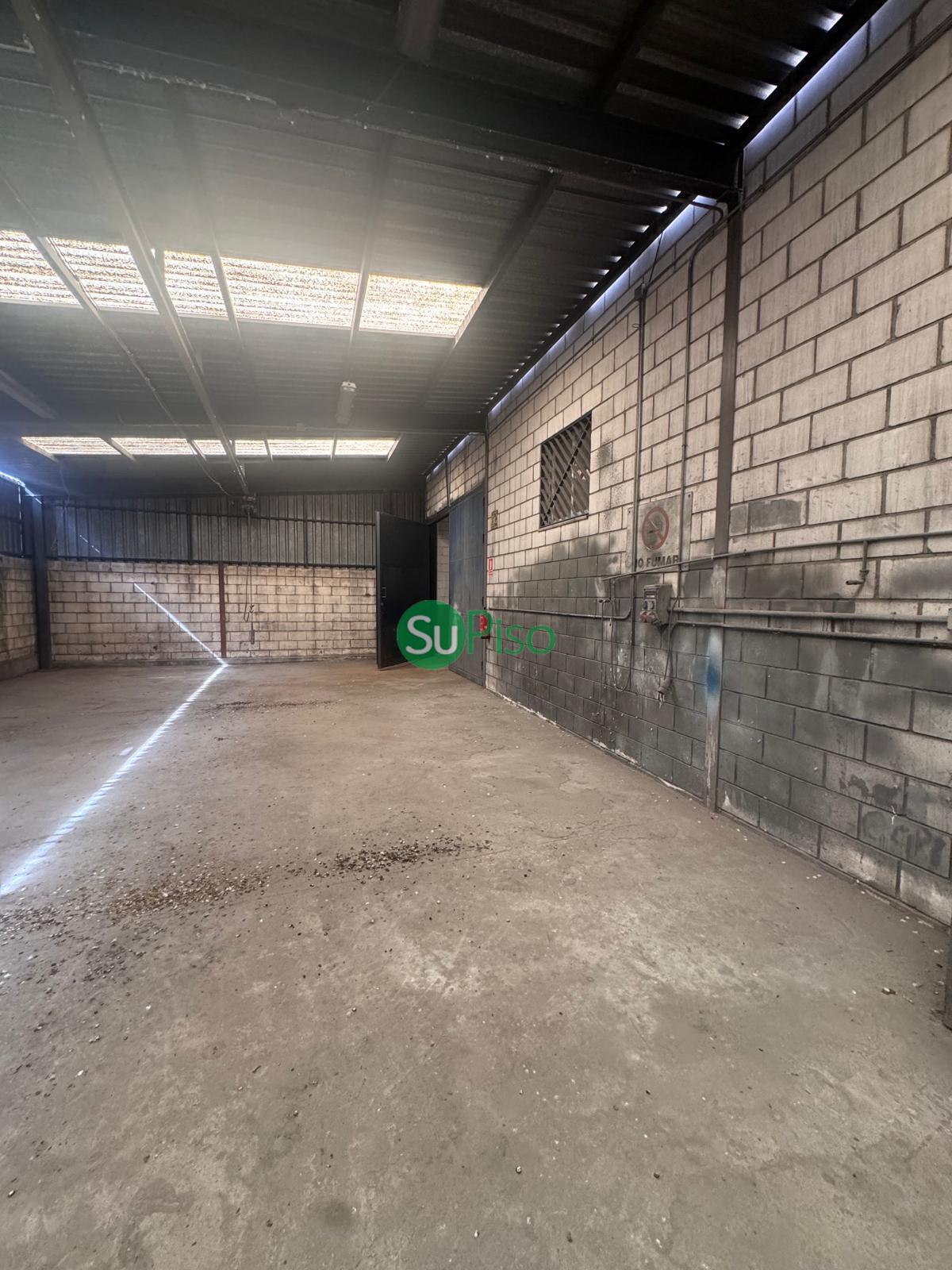 Venta de nave en Yeles