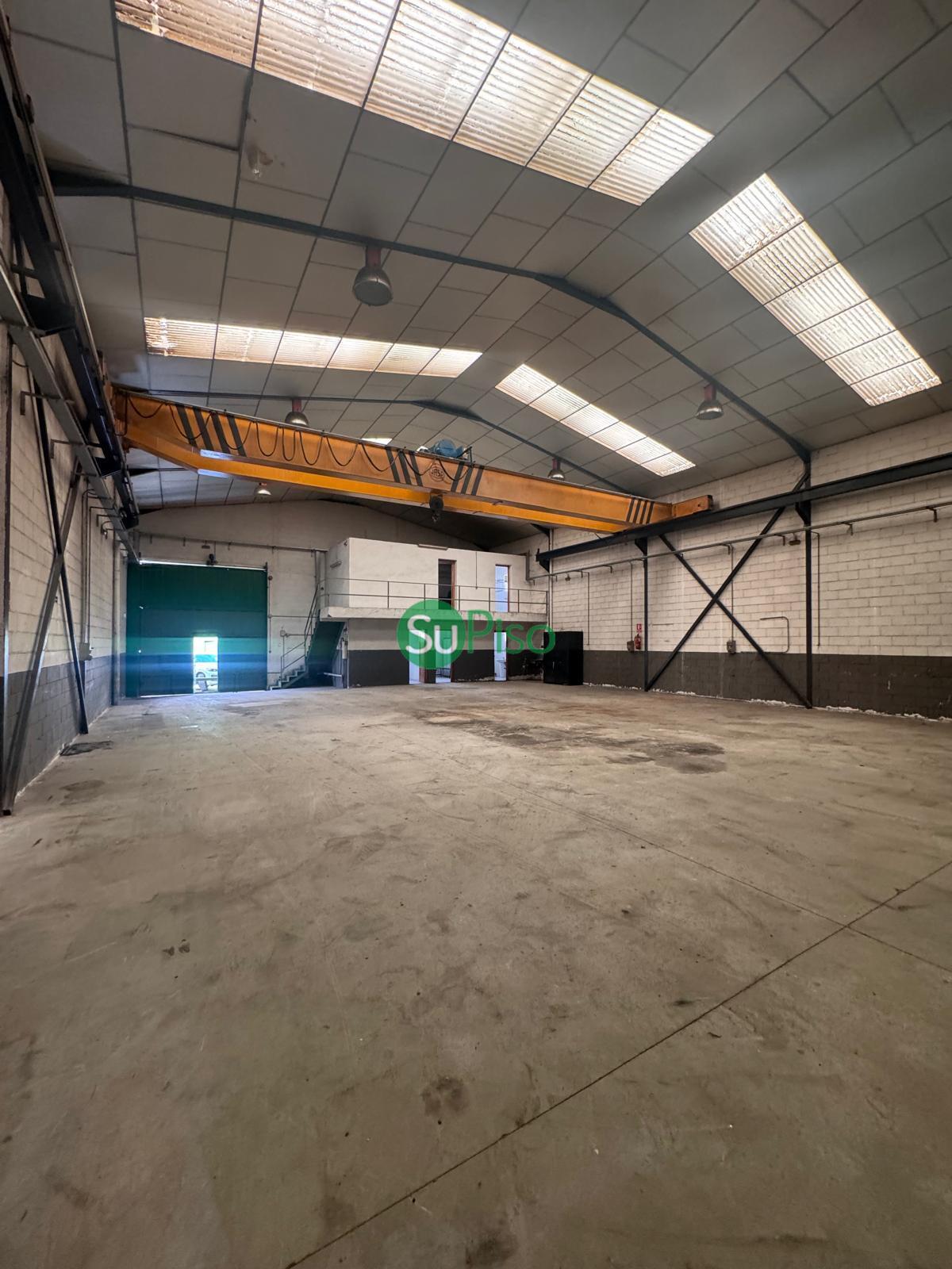 Venta de nave en Yeles