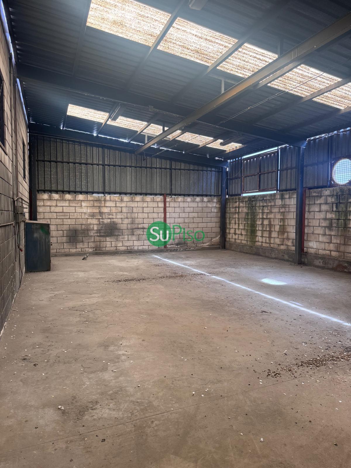 Venta de nave en Yeles