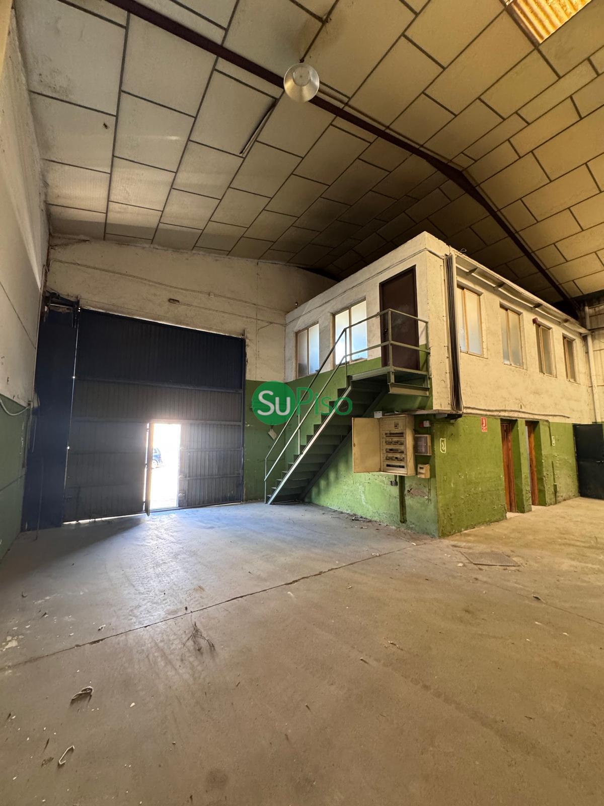 Venta de nave en Yeles