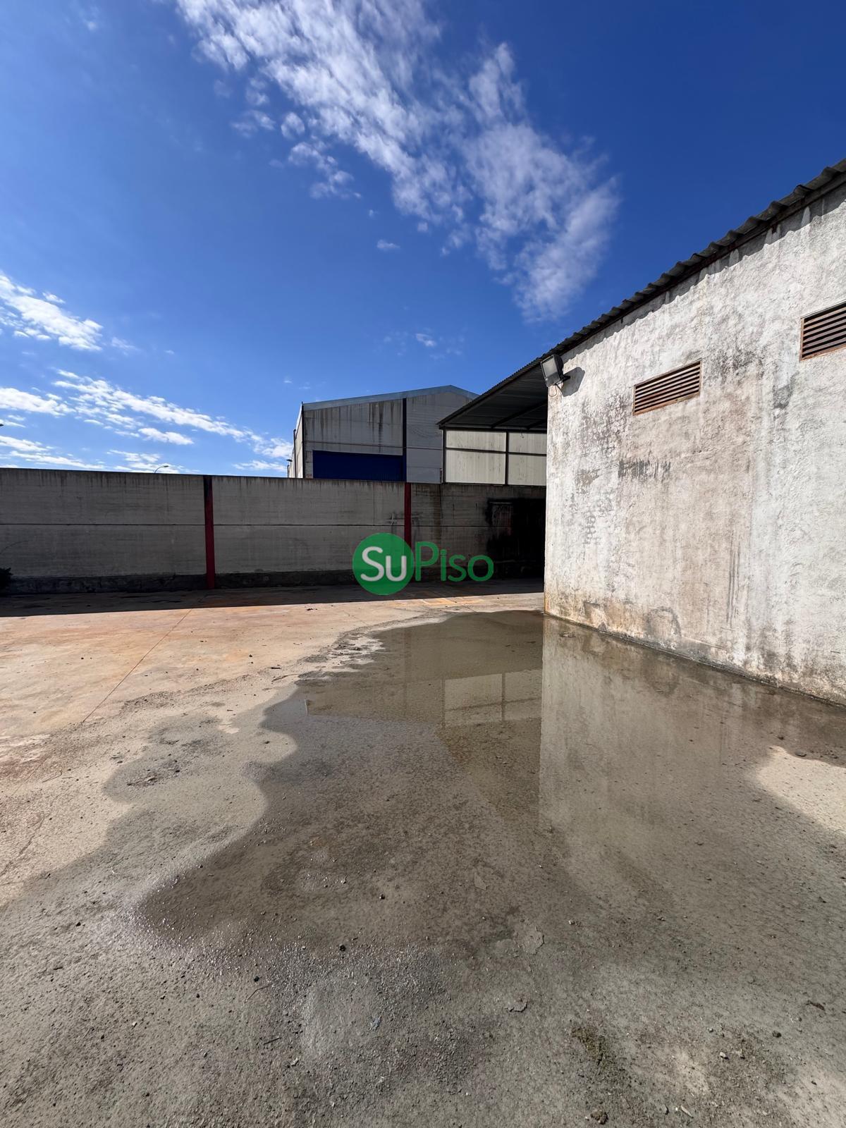 Venta de nave en Yeles