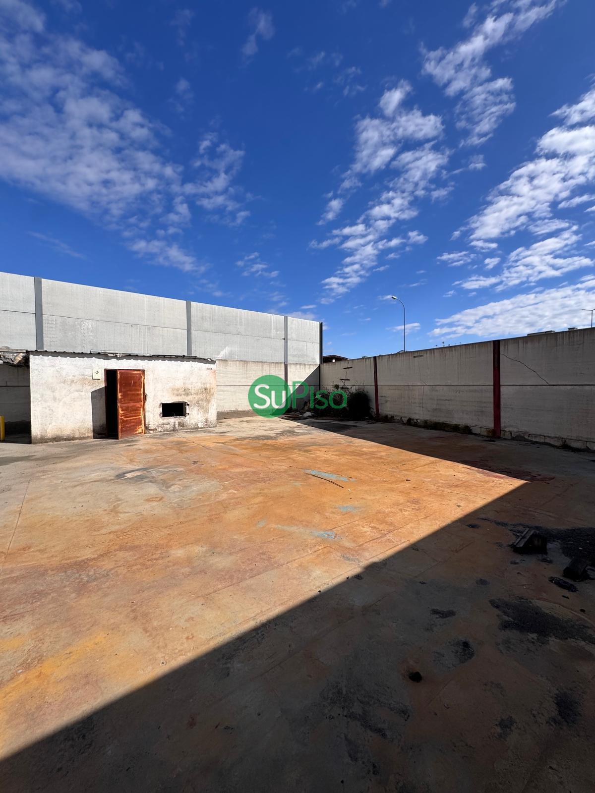 Venta de nave en Yeles