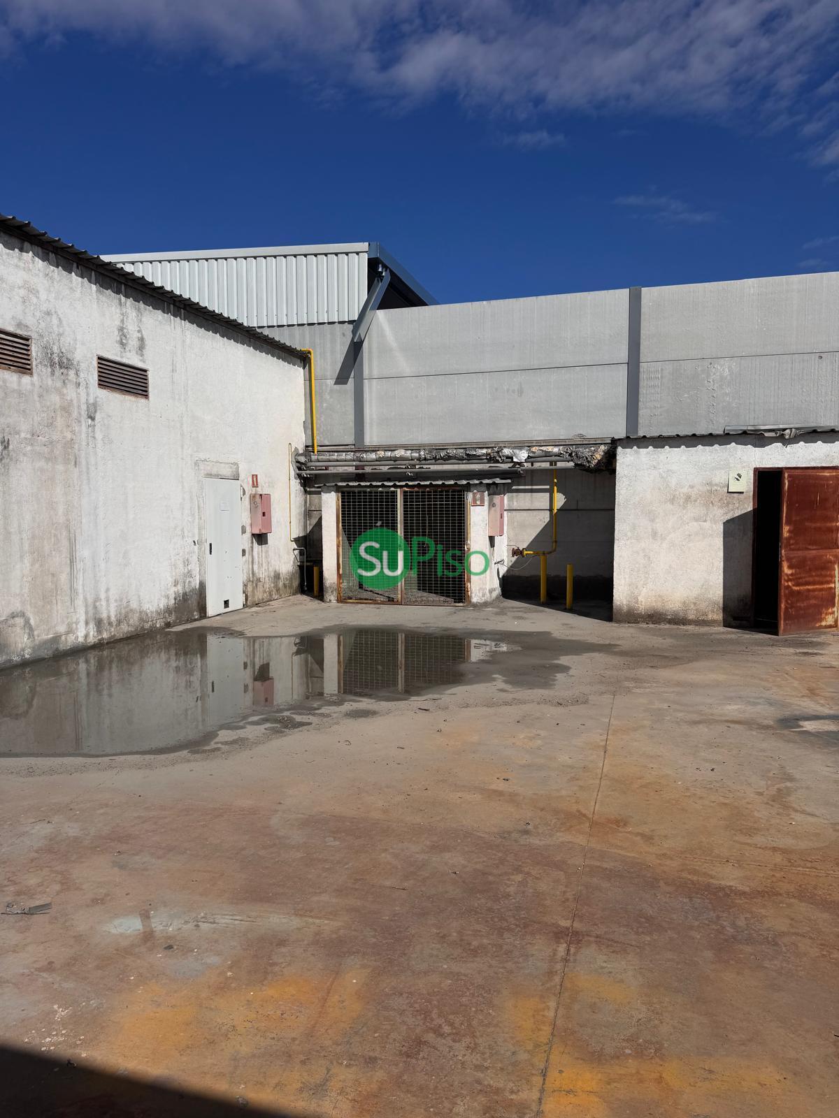 Venta de nave en Yeles