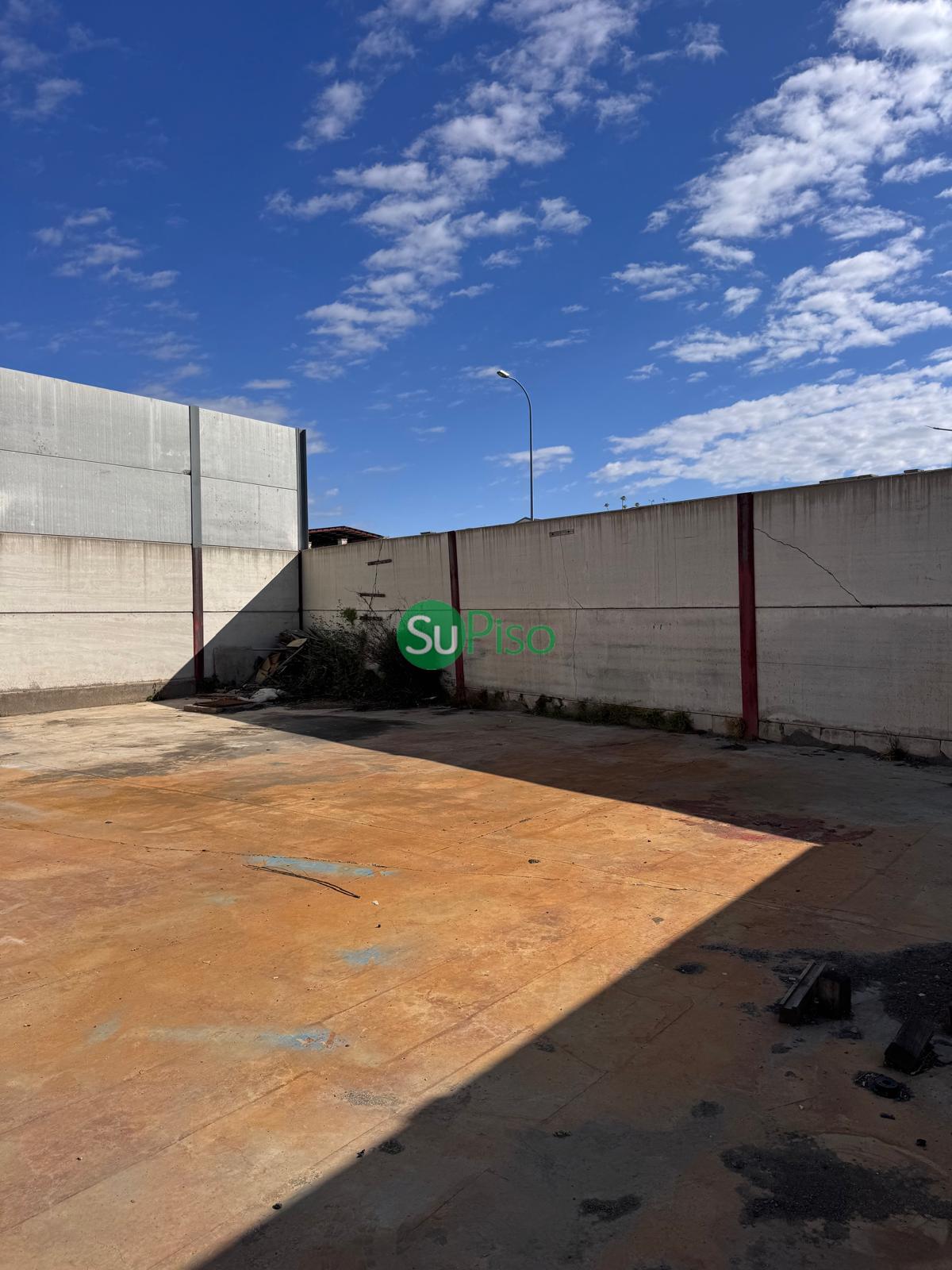 Venta de nave en Yeles