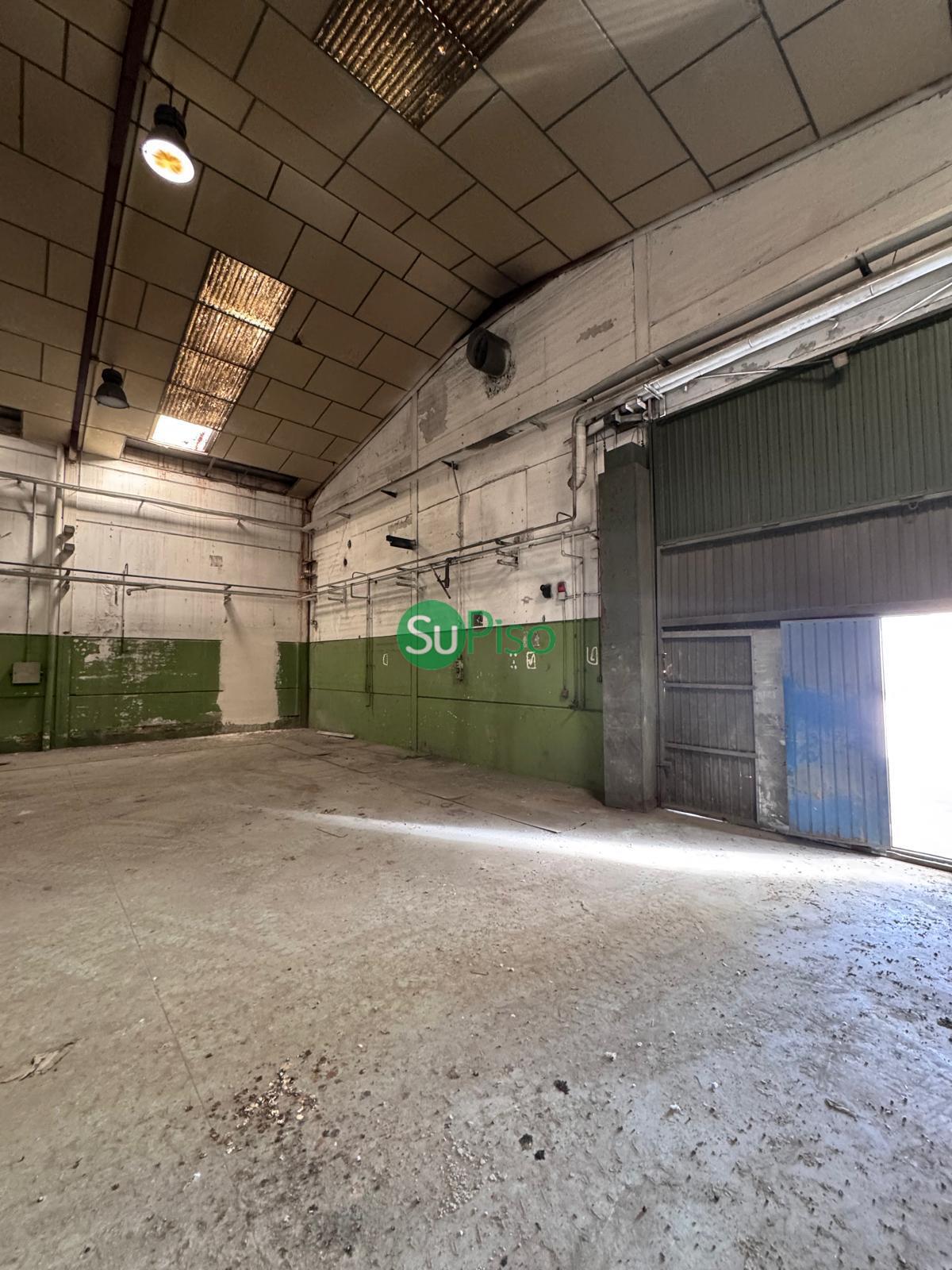 Venta de nave en Yeles
