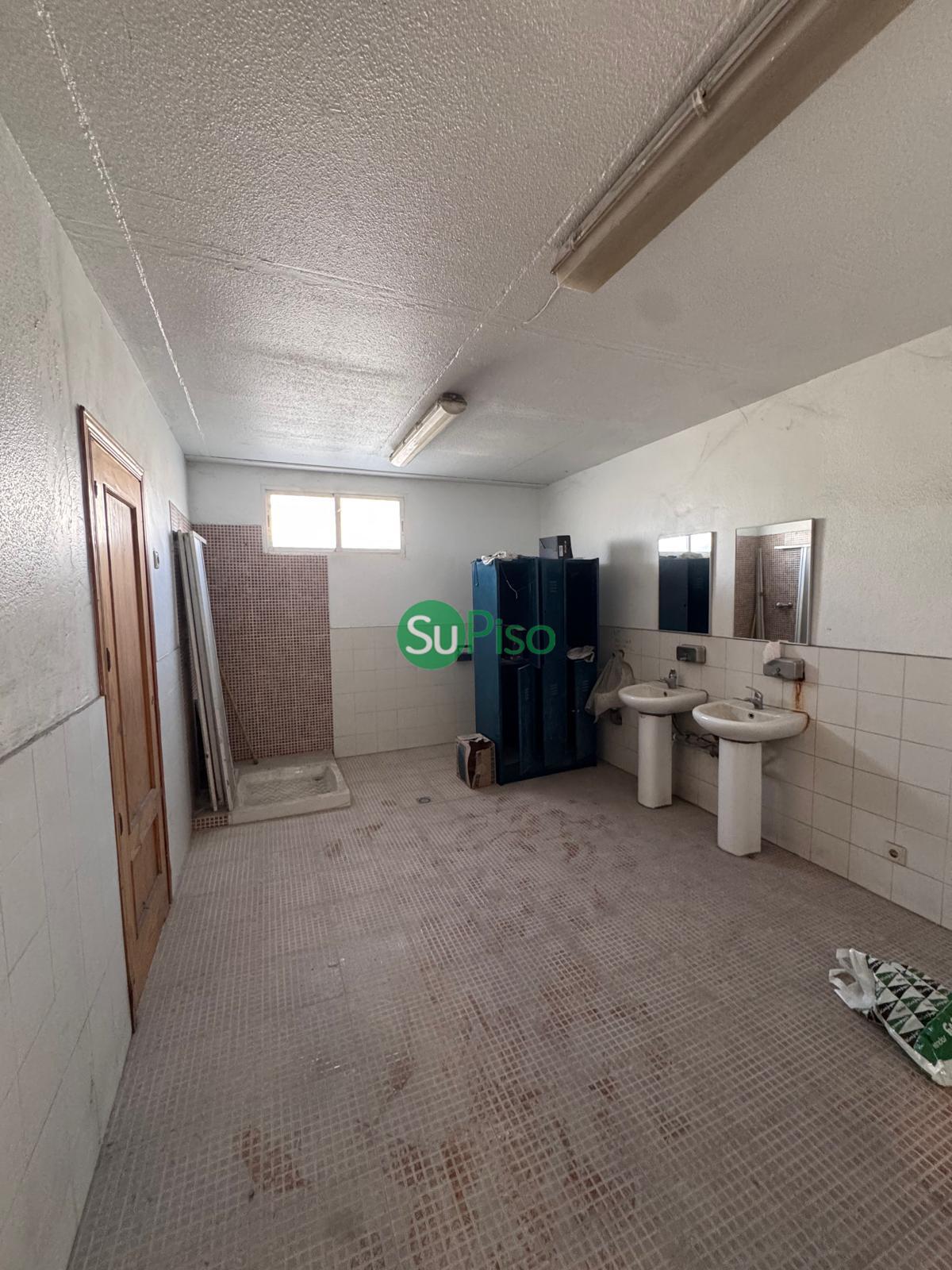 Venta de nave en Yeles