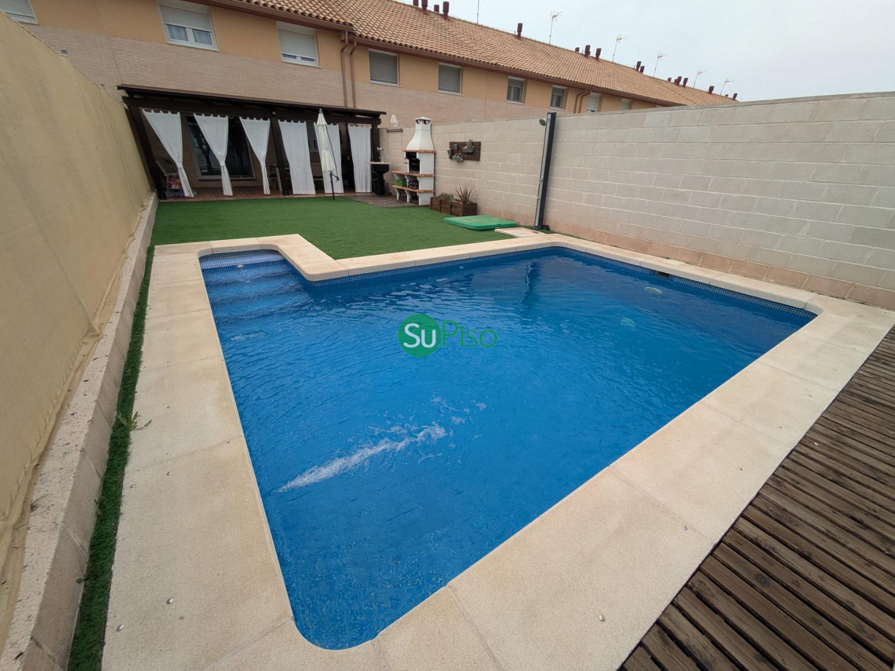 Venta de chalet en Carranque