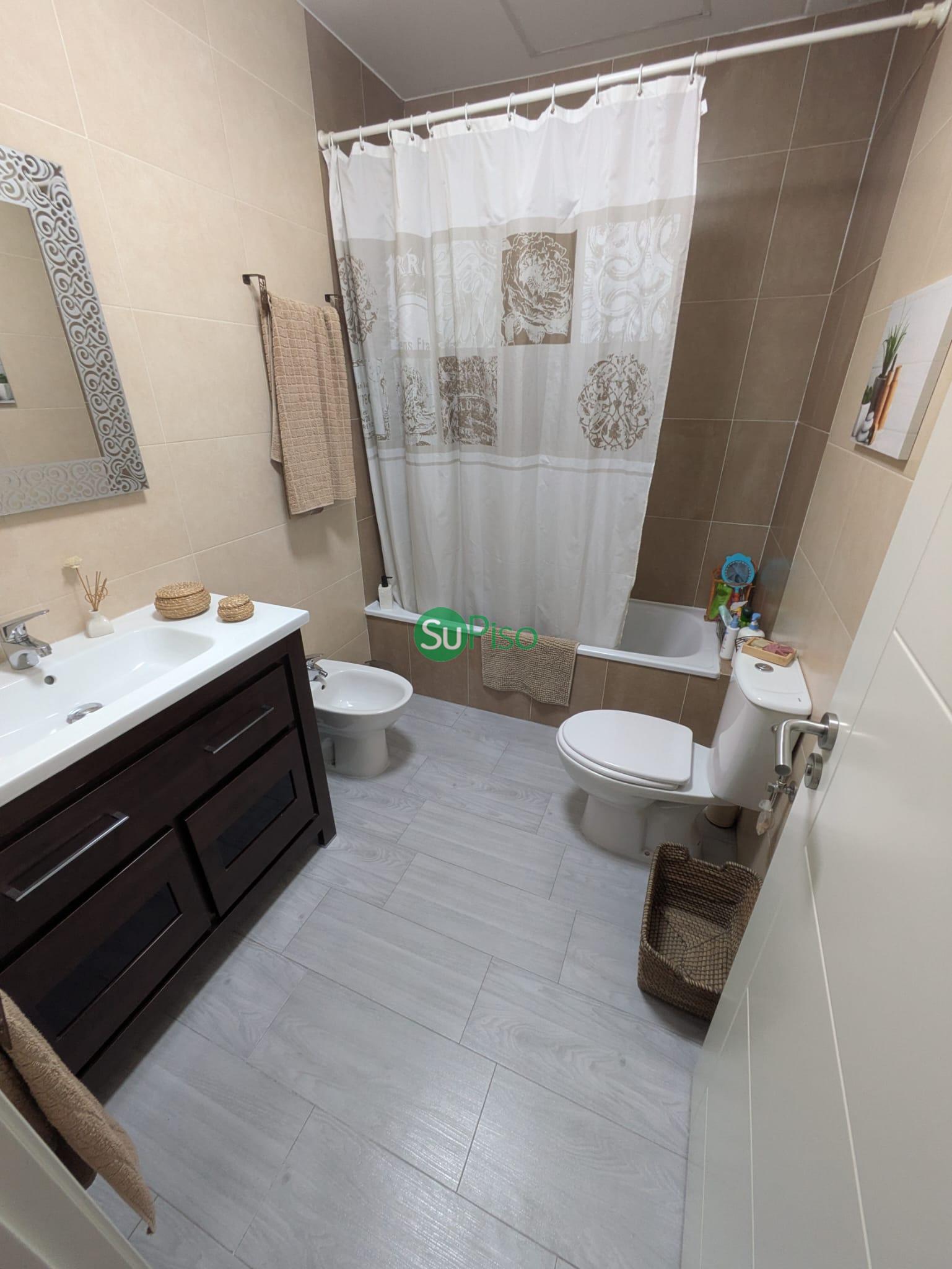 Venta de chalet en Carranque