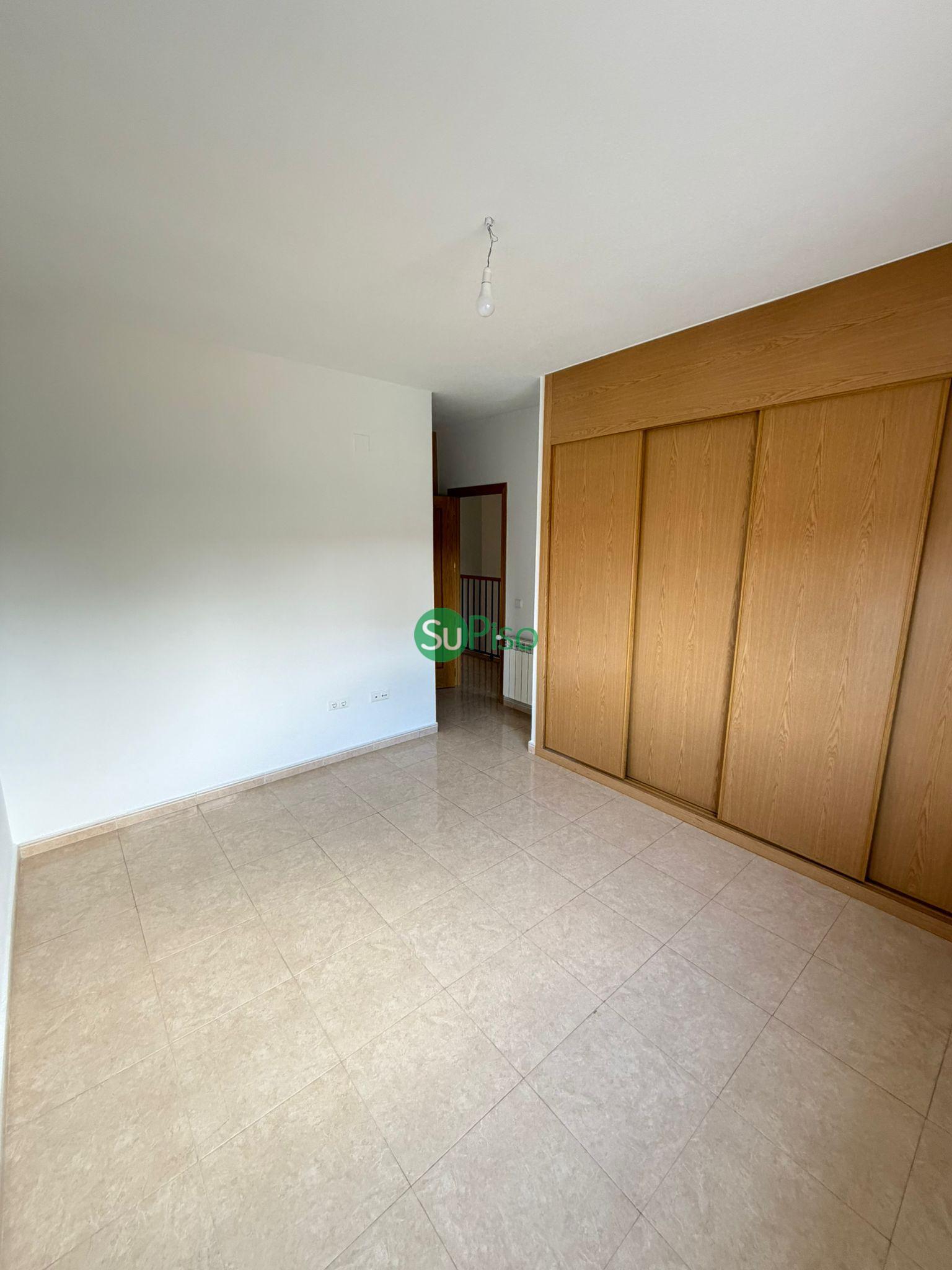 Venta de chalet en Yeles