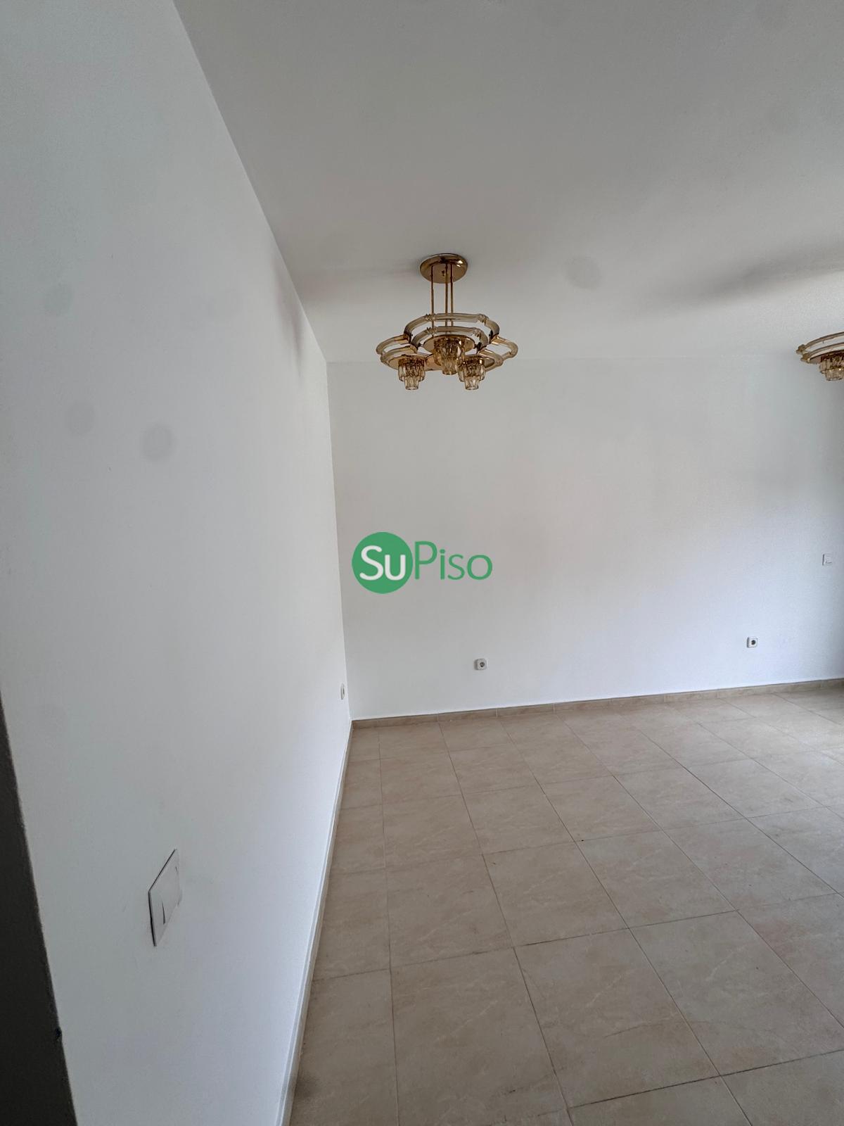 Venta de piso en Magán