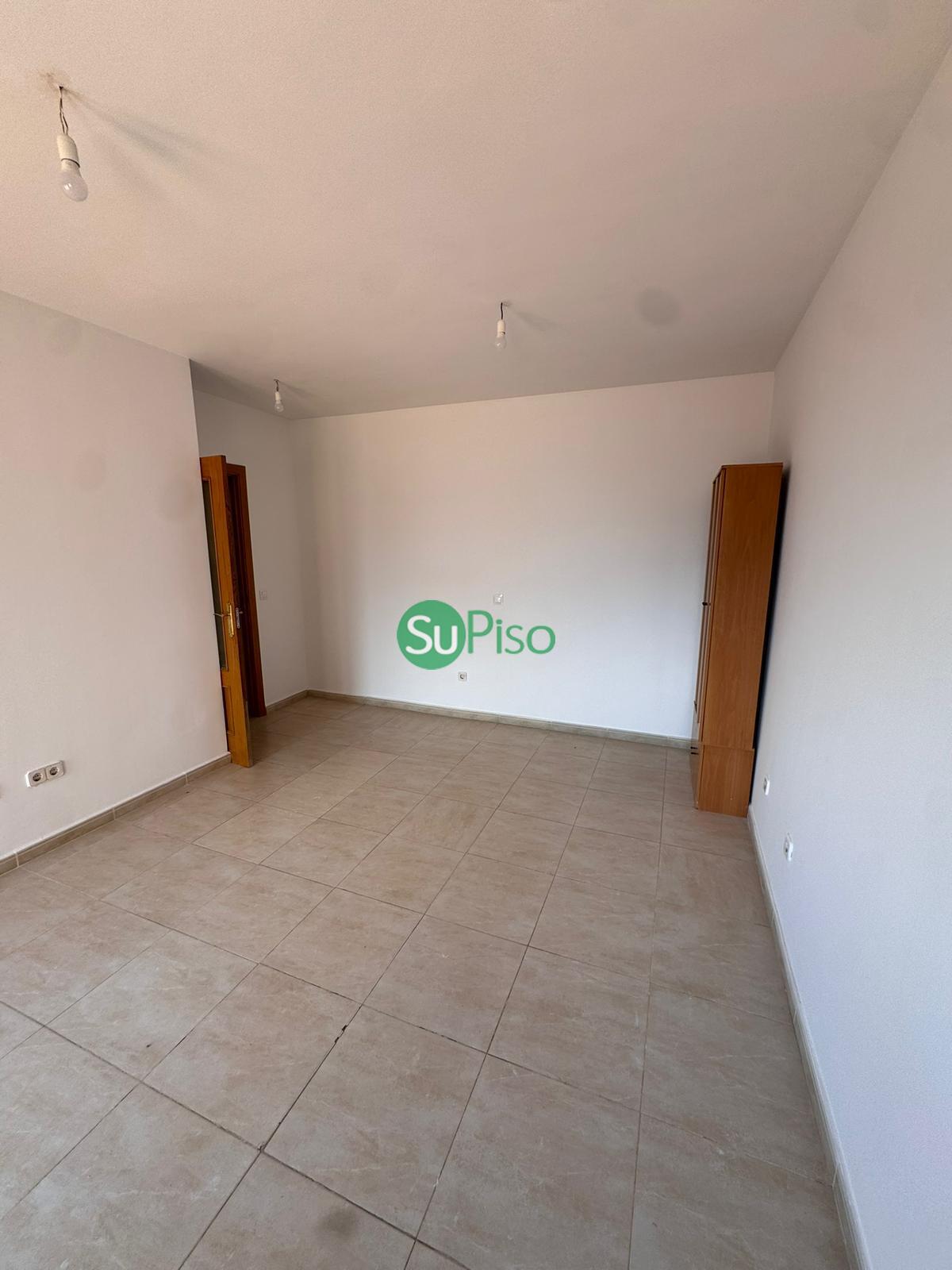 Venta de piso en Magán