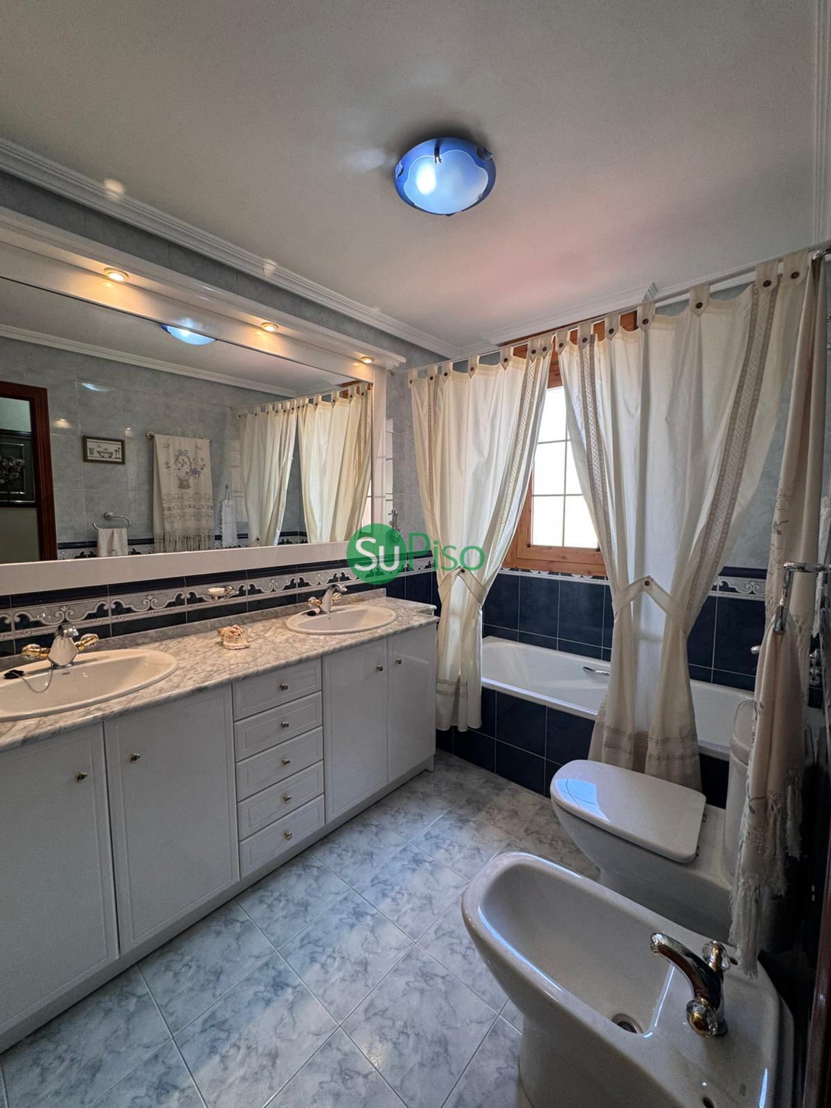 Venta de chalet en Borox