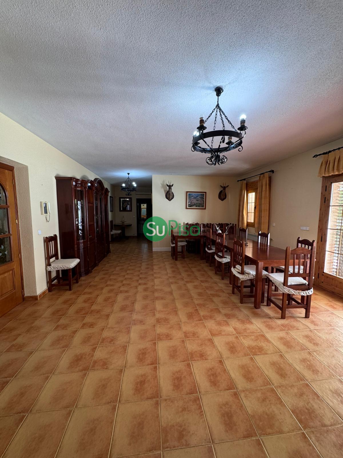 Venta de chalet en Borox