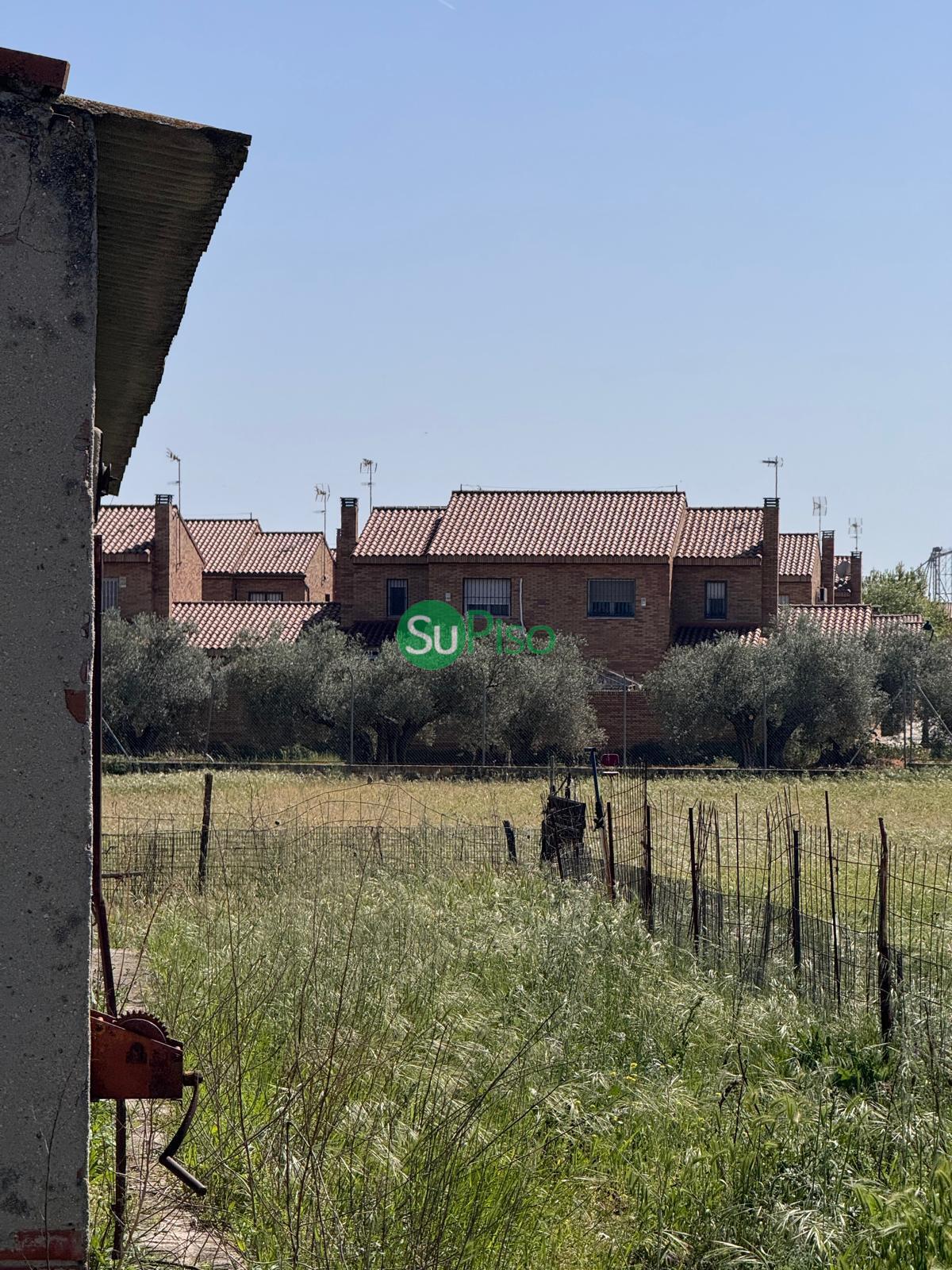 Venta de finca rústica en Cedillo del Condado