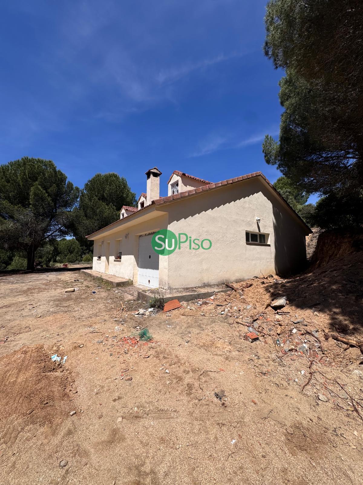 Venta de casa en San Martín de Valdeiglesias