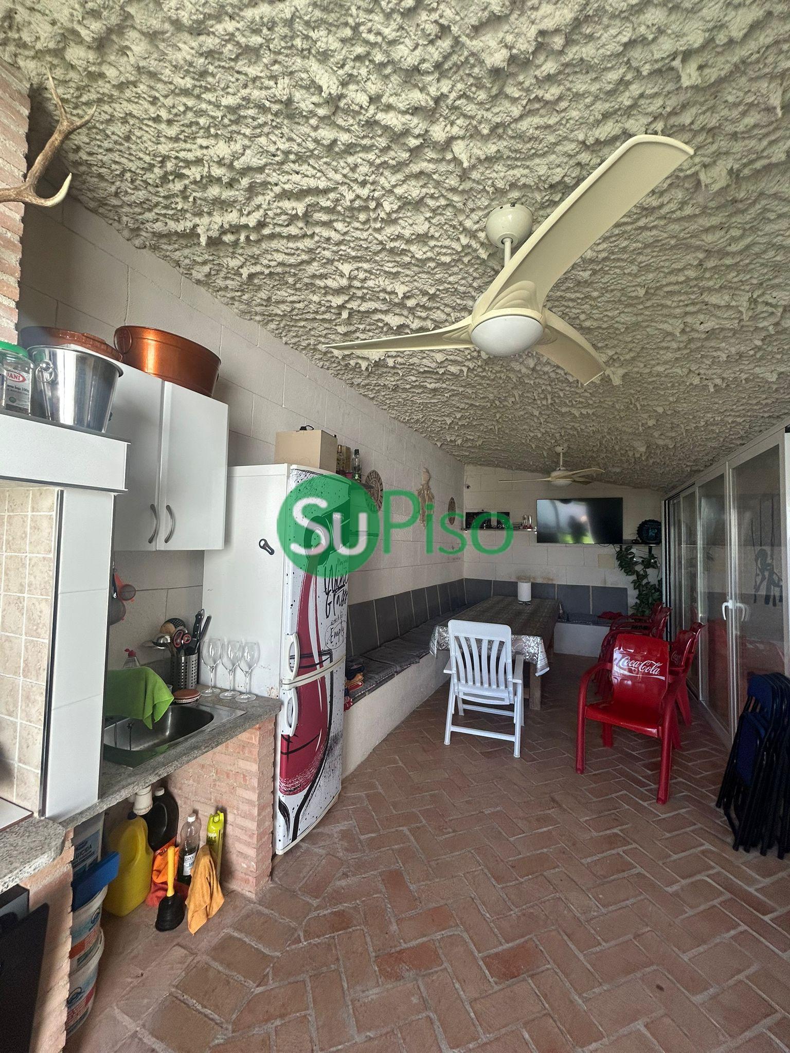Venta de casa en Burguillos de Toledo