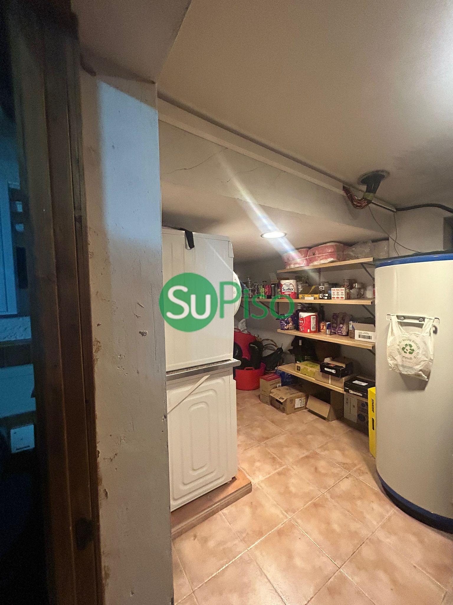 Venta de casa en Burguillos de Toledo