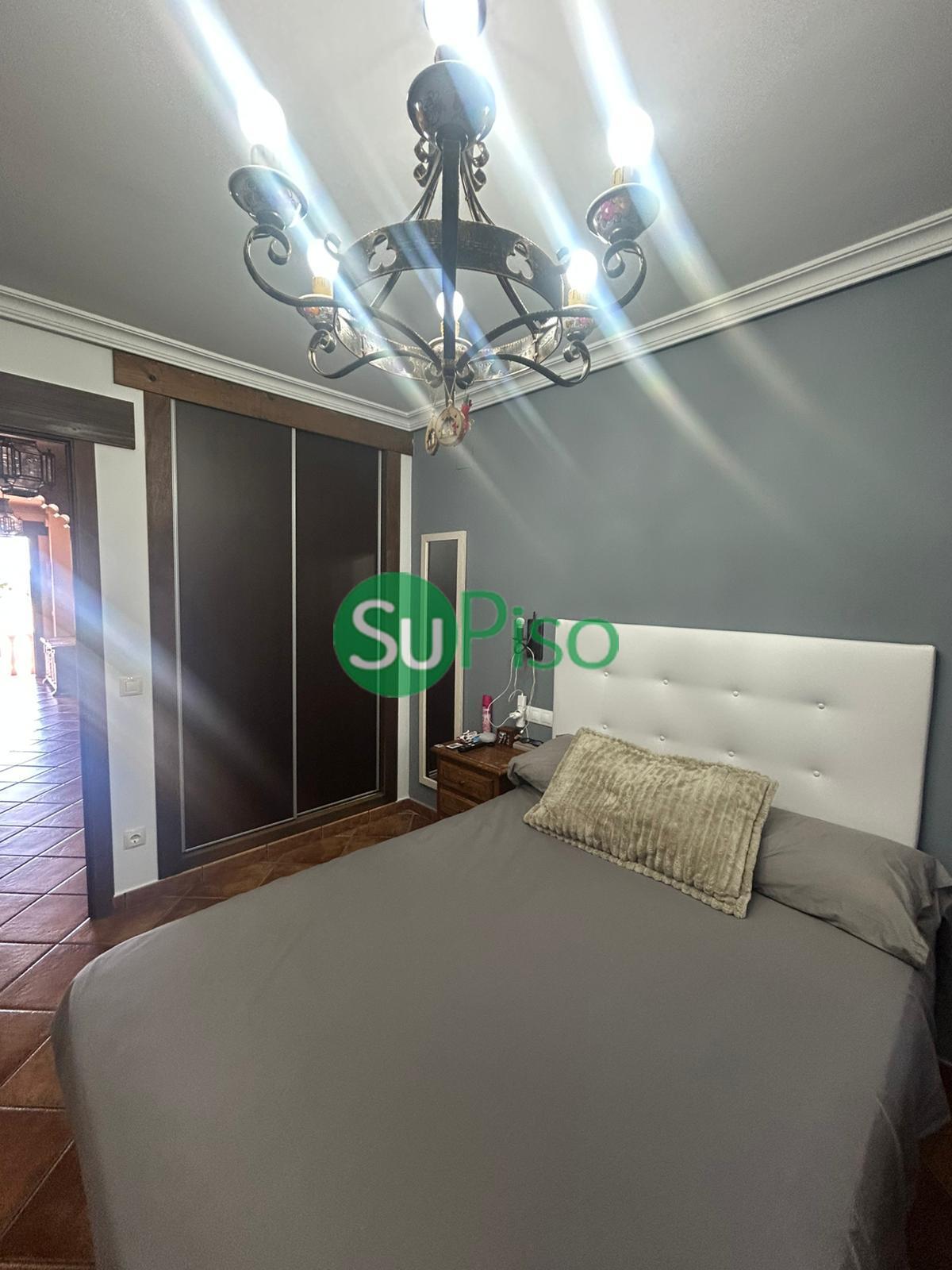 Venta de casa en Burguillos de Toledo